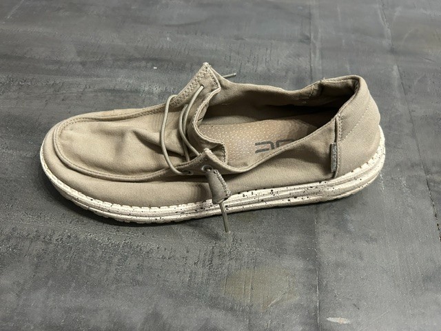 Hey Dude Wendy Women’s size 9 Grey