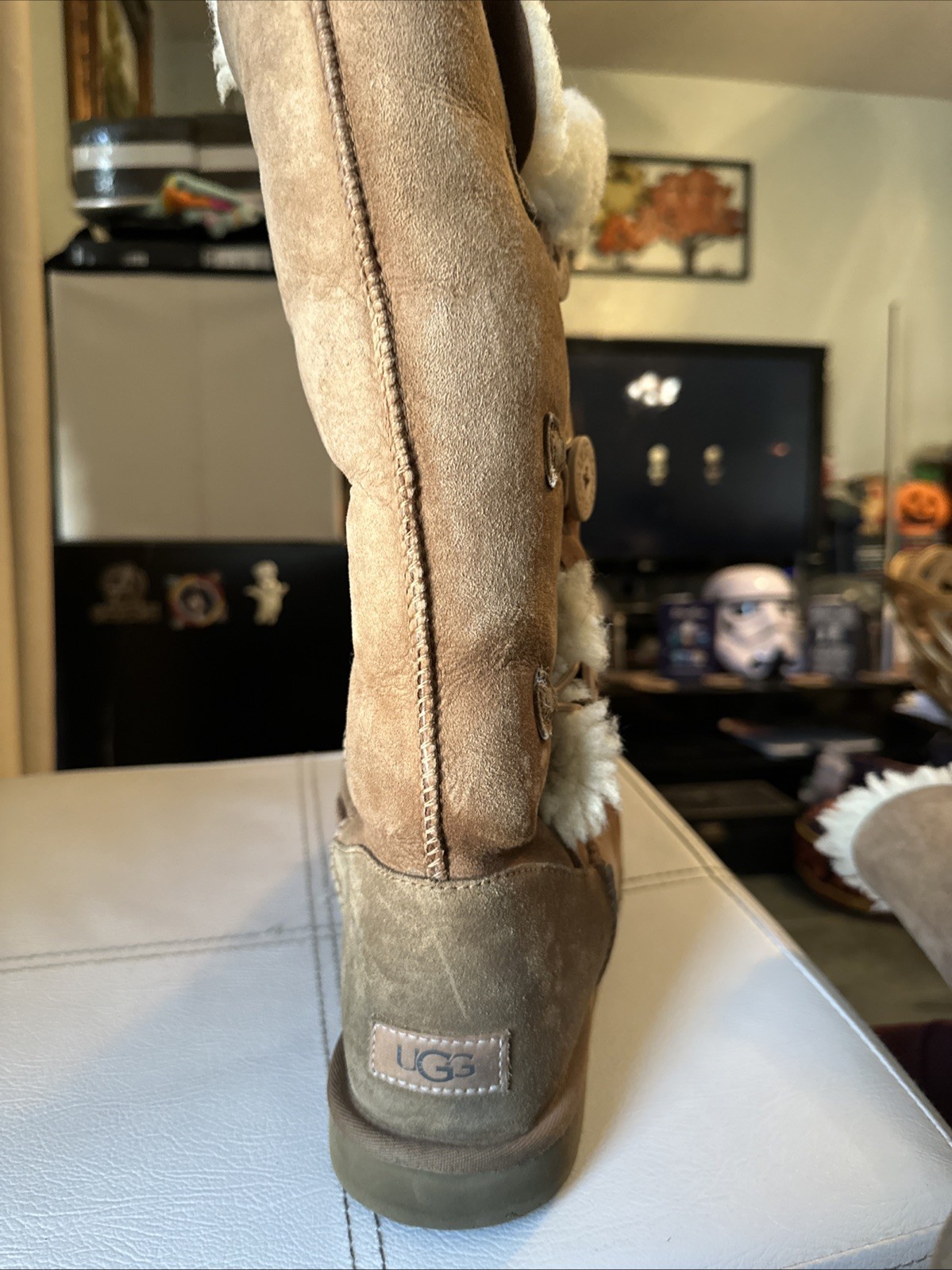 UGG 1016227 Bailey Button Triplet II Size 12 Women’s Boots – Chestnut