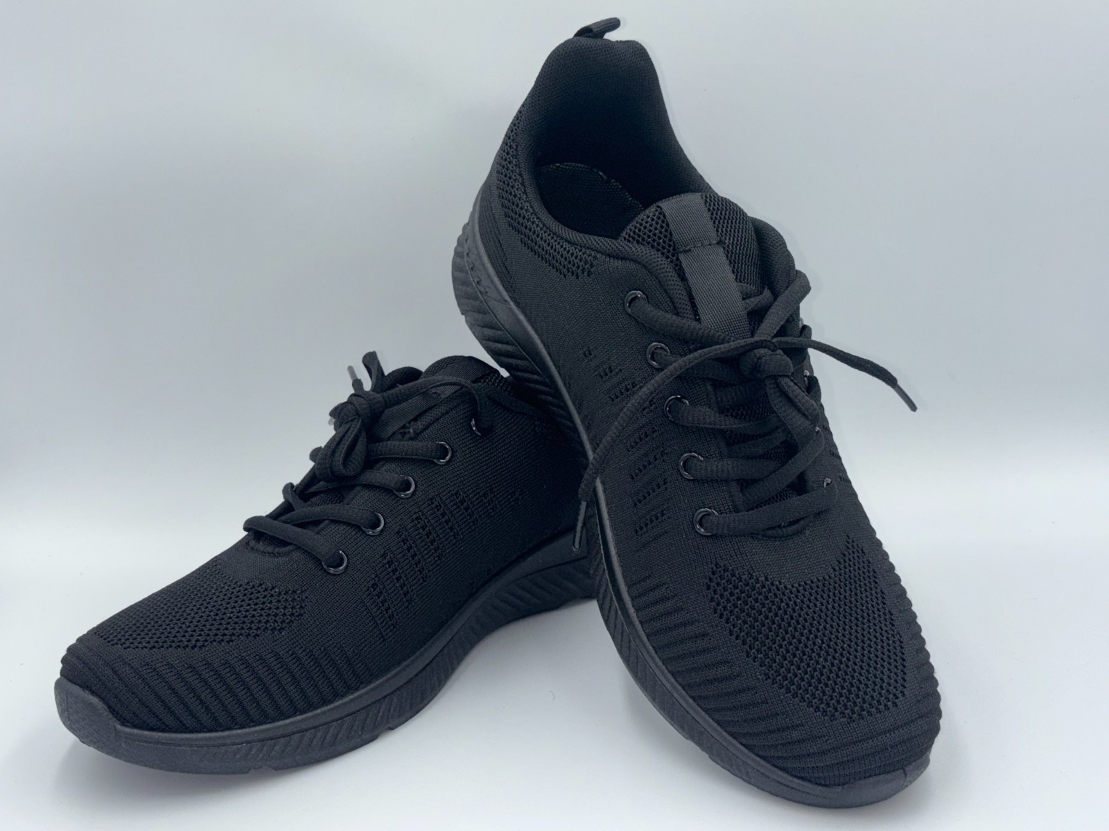 Breathable Knit Walking Shoes – Lightweight Comfort Sneakers for Daily Wear
