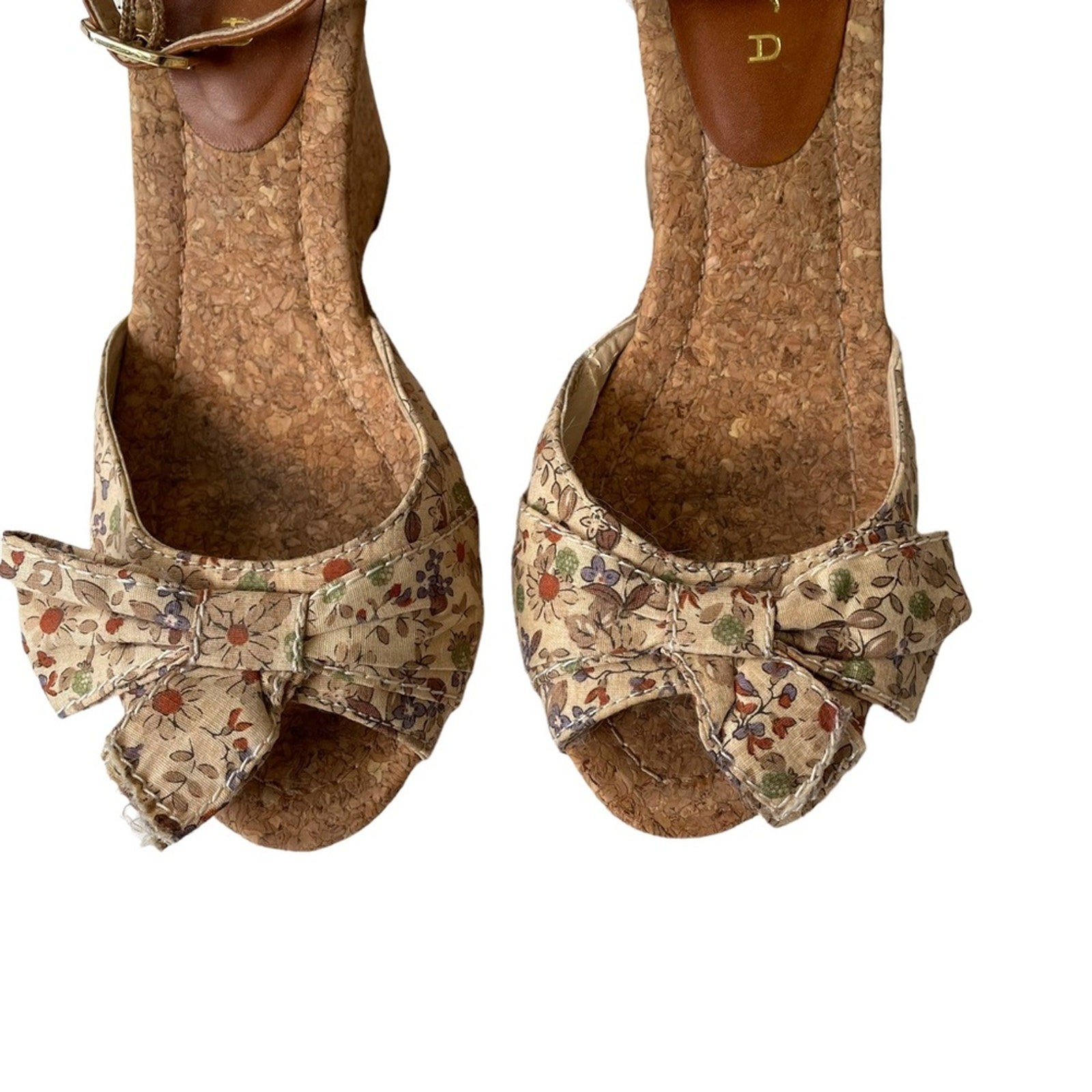 Unisa Wedge Floral Cork Peep Toe Neutral Tan 7 GUC