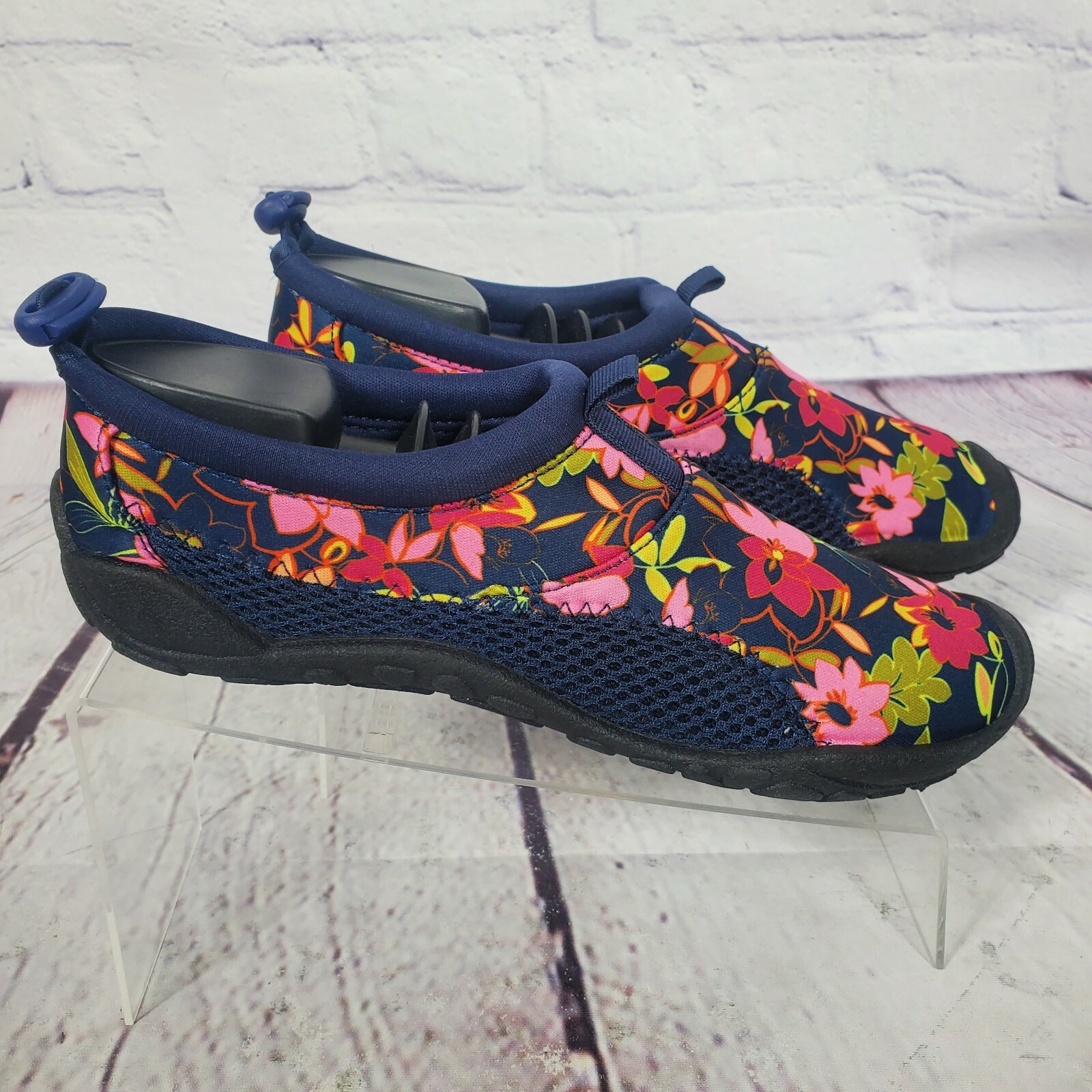 Land’s End Women’s Size S 5-6 Deep Sea Jungle Slip On Aqua Socks Sneakers