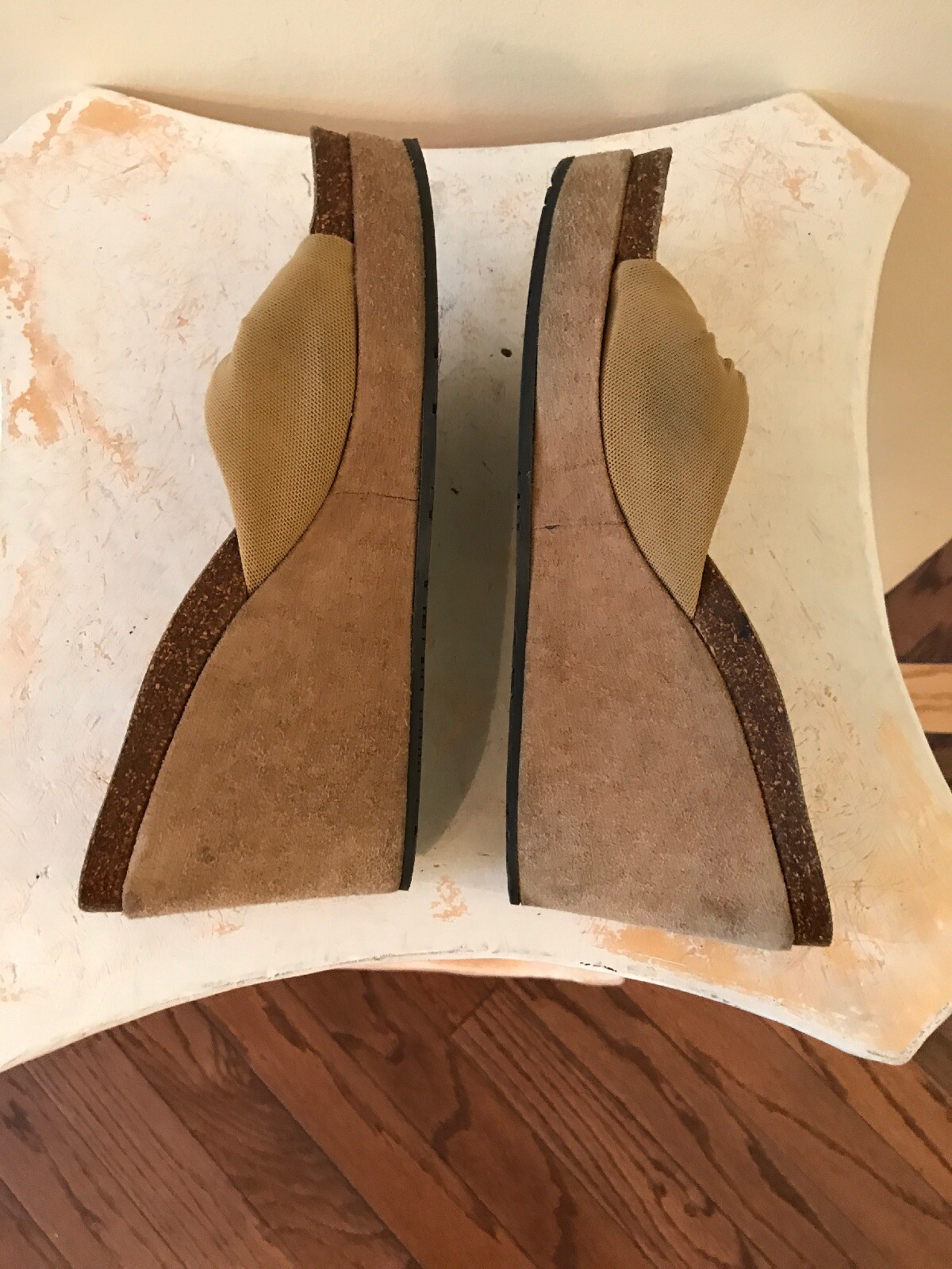 DONALD J PLINER BEIGE BROWN WEDGE SLIP ON SLIDES SANDALS SIZE 7.5 M WOMEN’S
