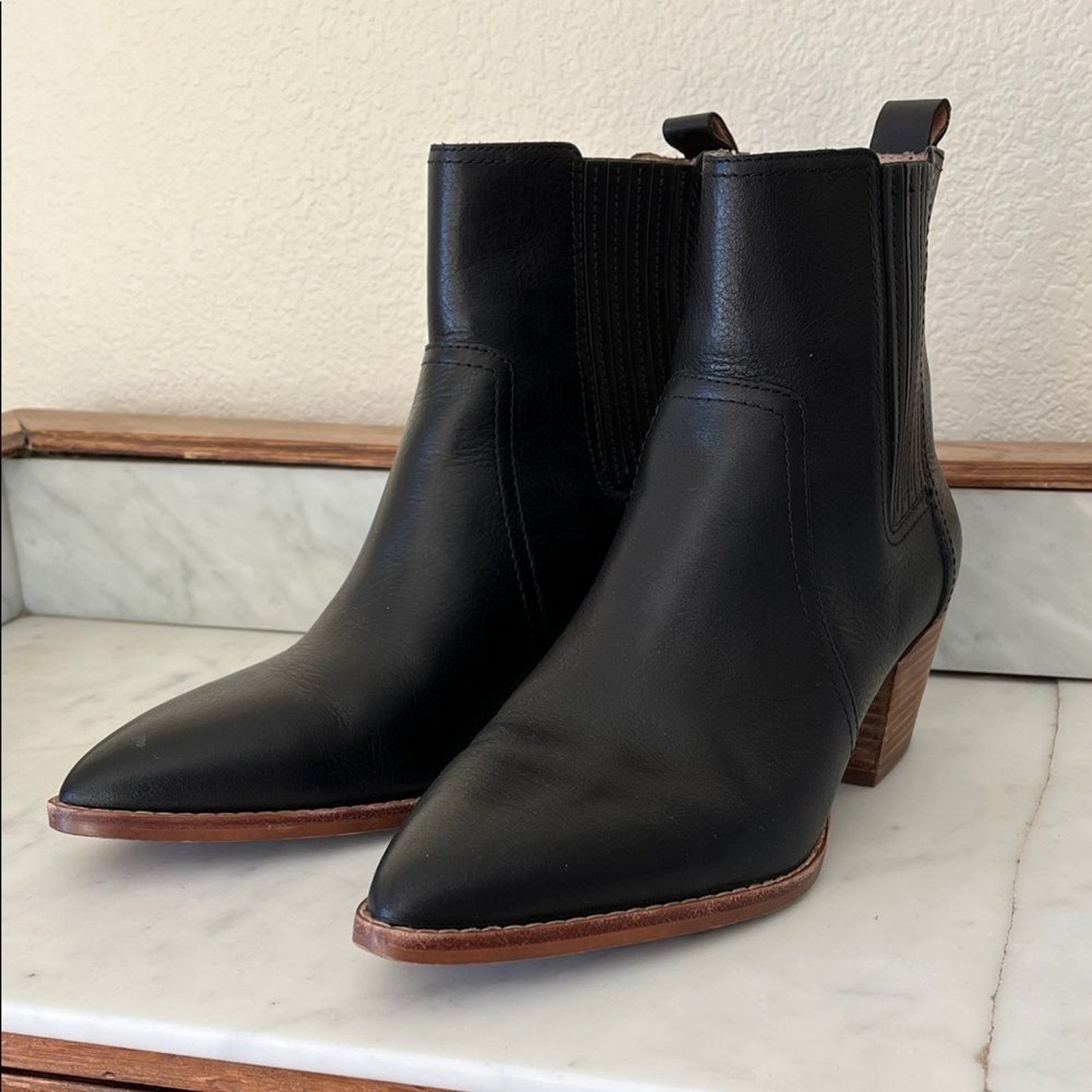 Madewell The Western Ankle Boot in Leather True Black W10