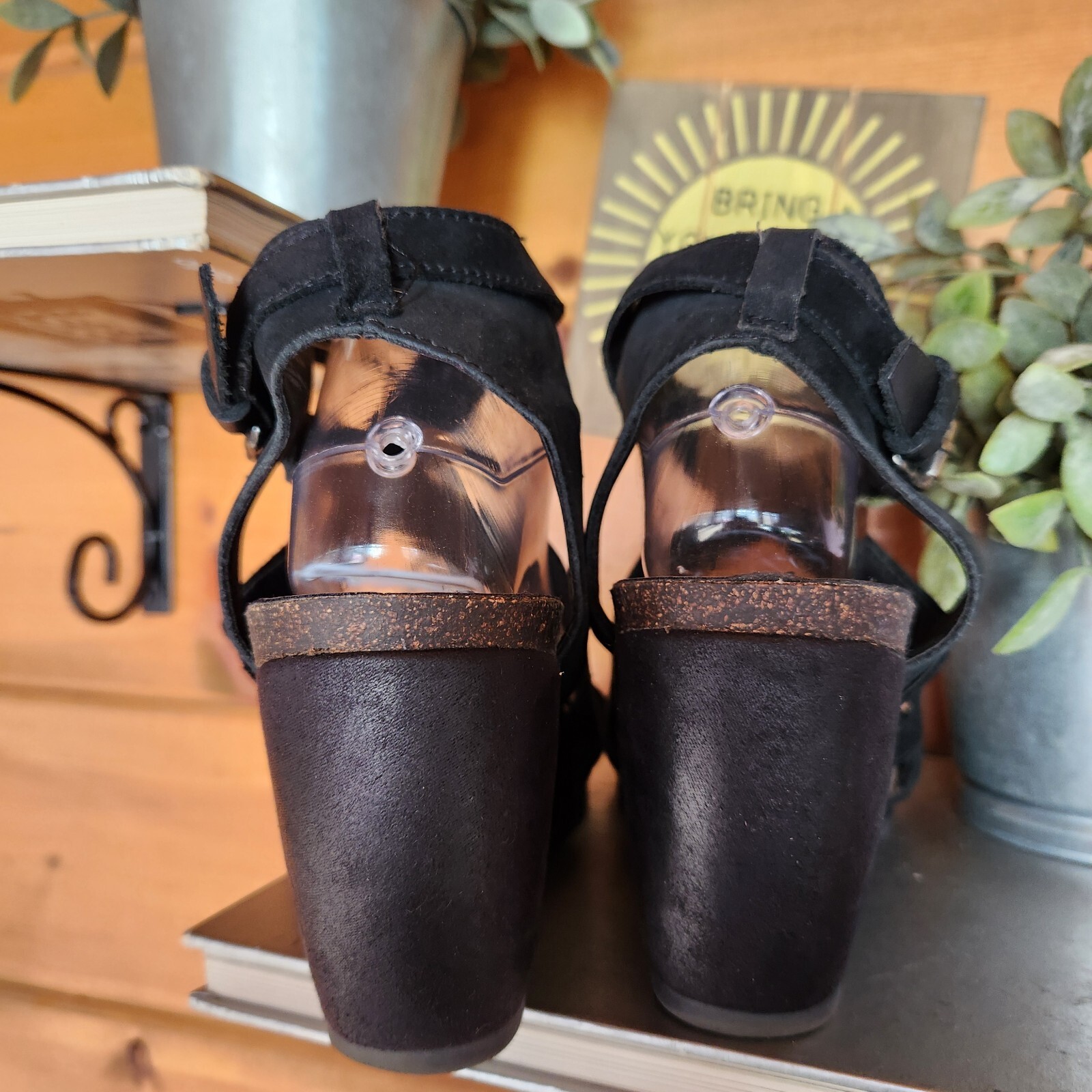 OTBT Freedom Wedge Sandals Strappy Ankle Black Leather Slingback Shoes Size 10 M