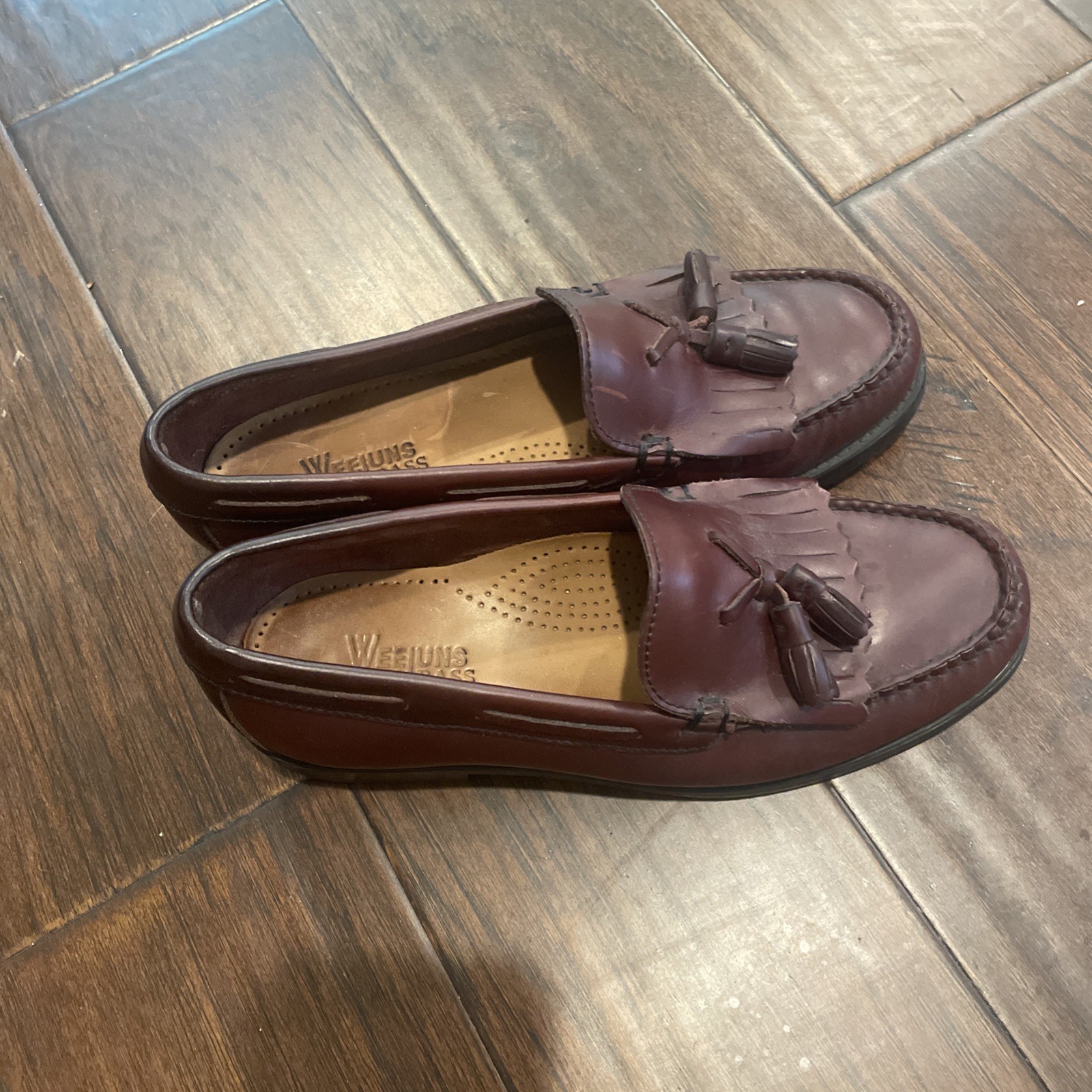 GH Bass Weejuns Marietta II Burgundy Leather Kiltie Tassel Loafers Women’s 5.5M