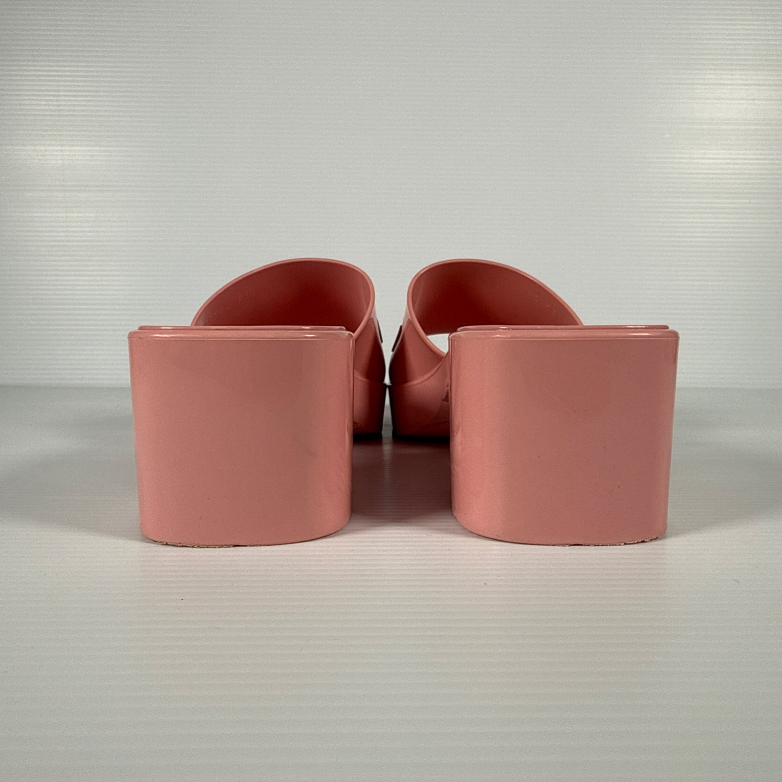 GUCCI PINK RUBBER SLIDES- 7 1/2-8 sandals