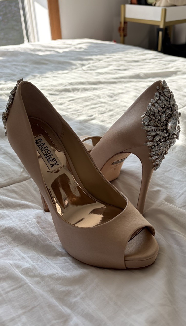 Badgley Mischka Beige Rhinestone Peep Toe Stiletto Satin Comfort Heels Women