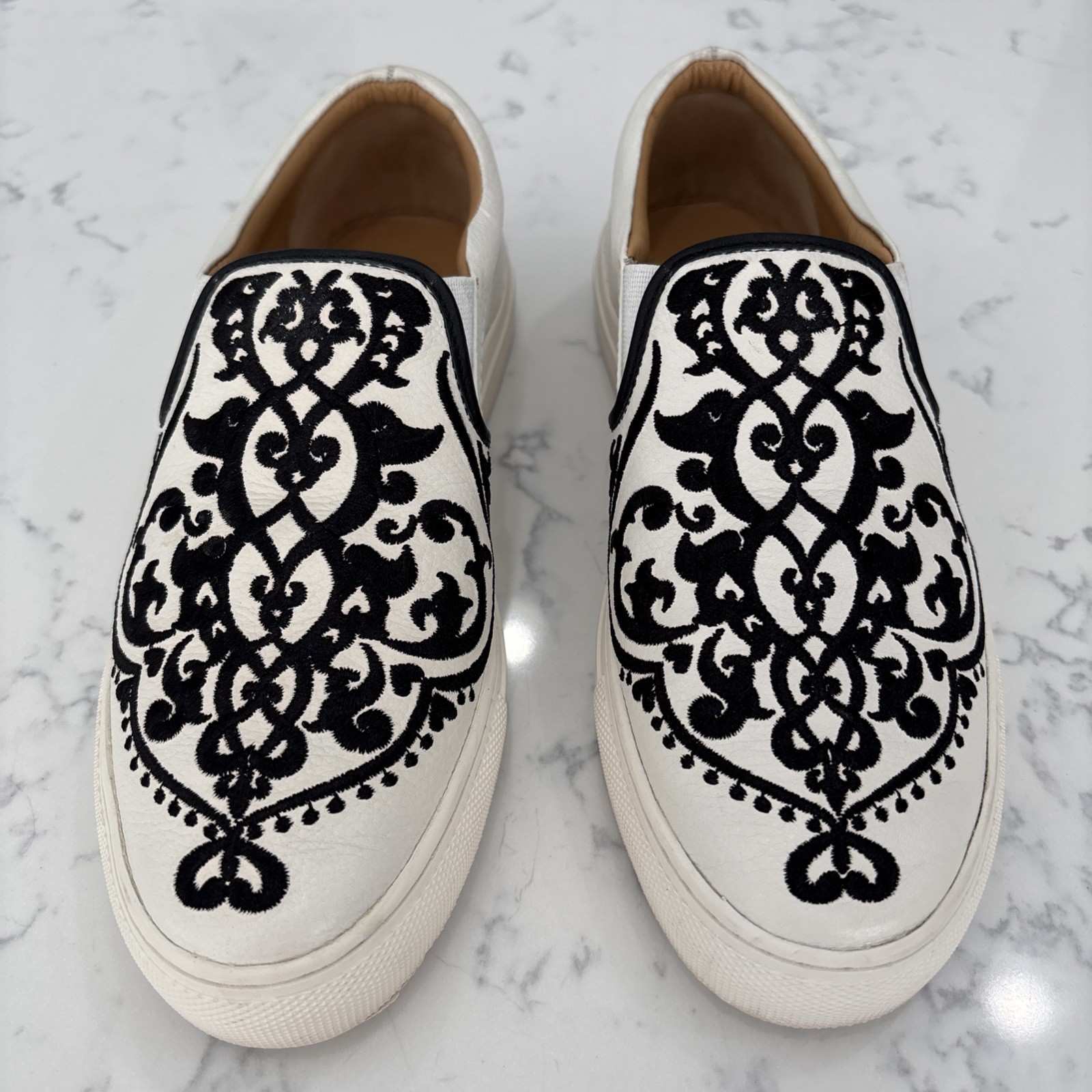Brighton Moor Casablanca White Embroidered Luxe Leather Sneakers Women’s Size 7