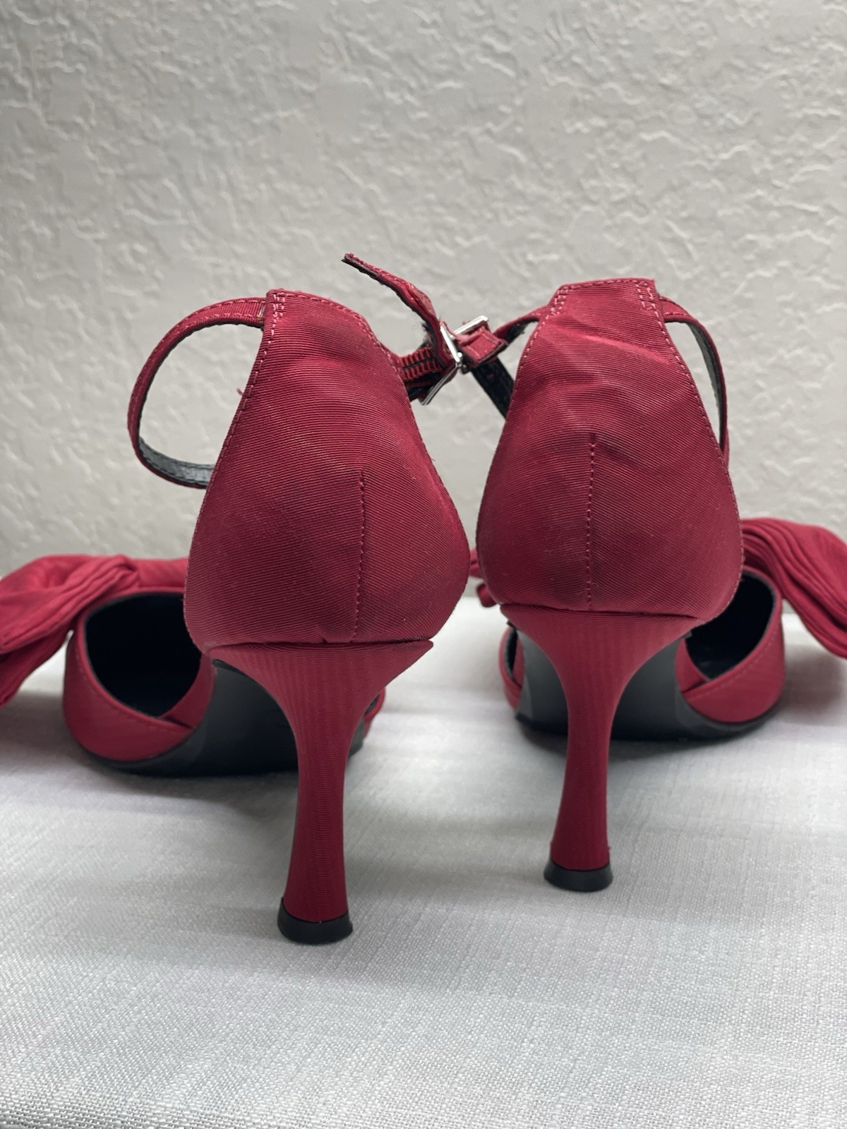 A New Day Women’s Red Pointed Toe Stiletto Ankle Strap Bow Buckle 8