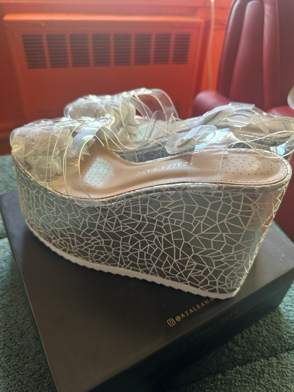 Azalea Wang Silver Platform Wedge Strappy Buckle Sandals Women’s US 8.5