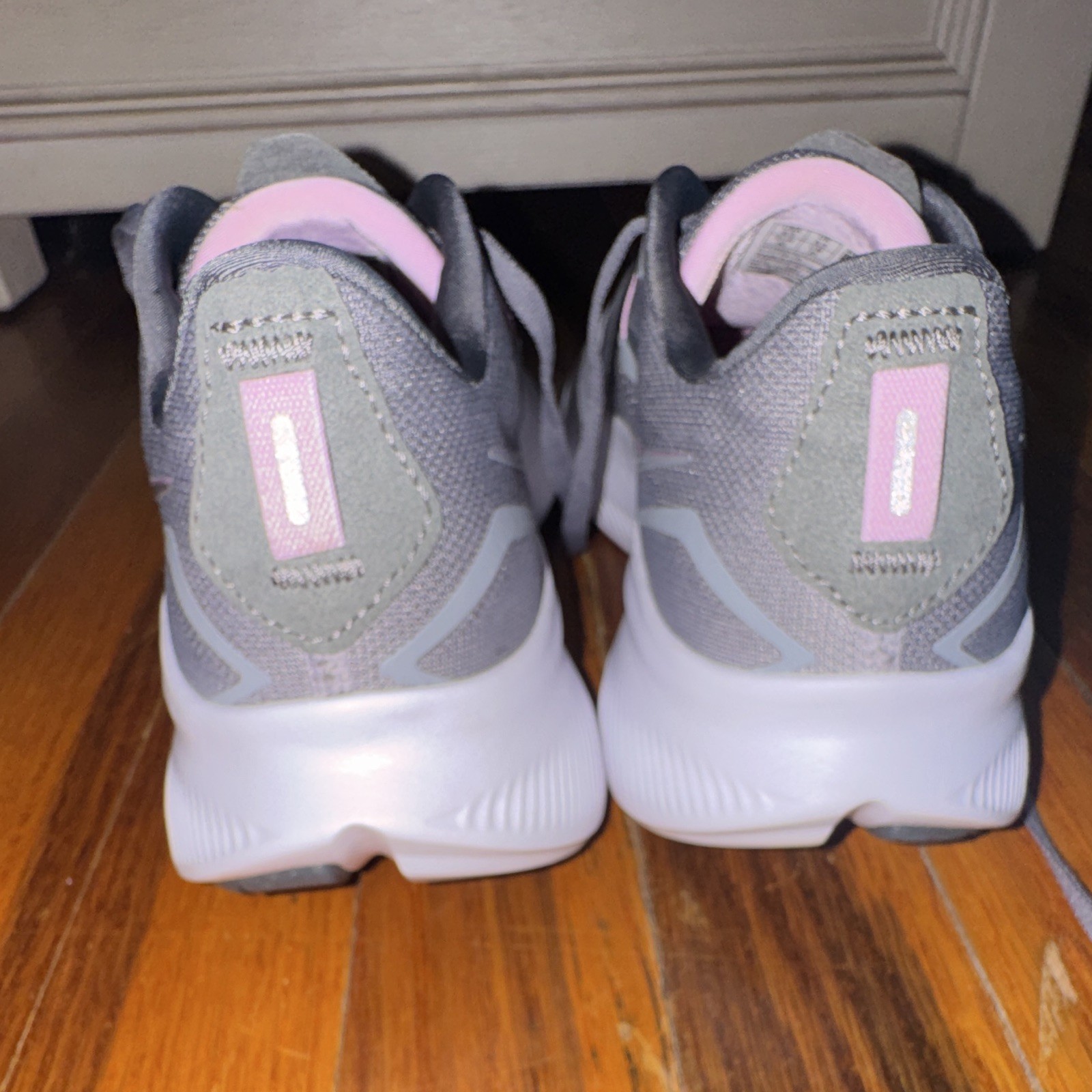 Saucony Ride 15 Women’s Mesh Lace-Up Low Top Running Sneakers Gray Pink