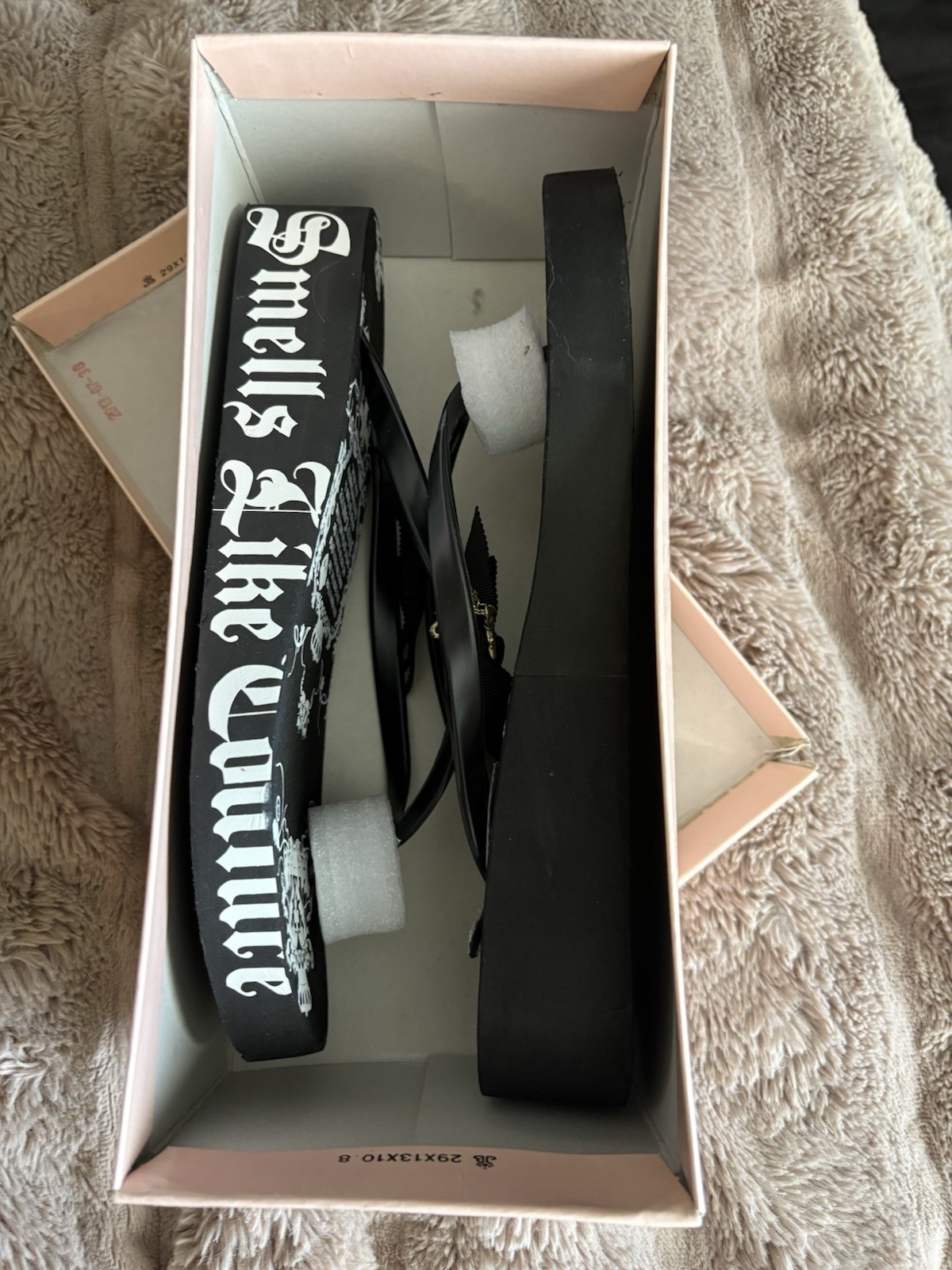 Vintage NEW Juicy Couture Carmen Flip Flop Sandals Black White Fairytale Story 9