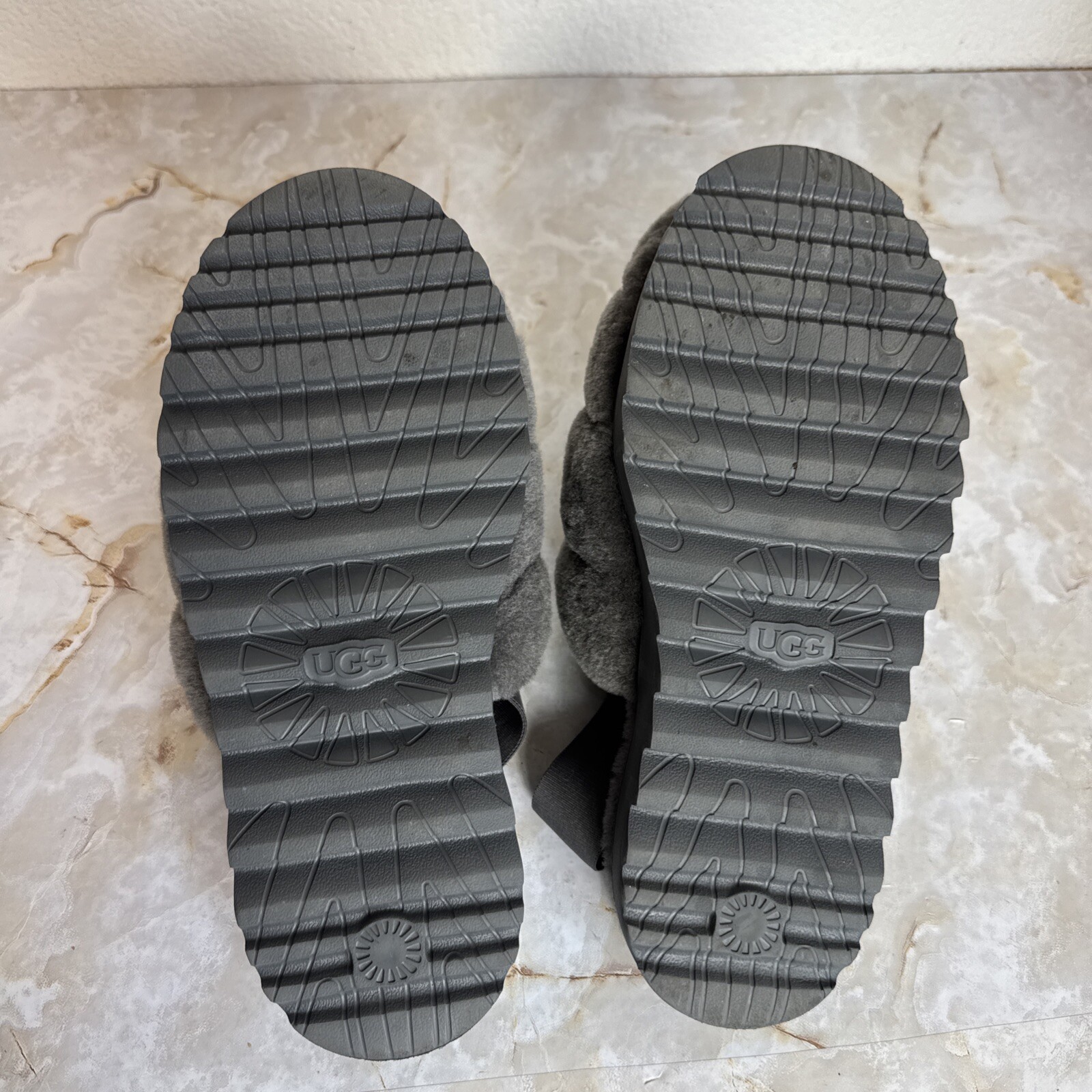 Ugg Womens Super Fluff Gray Slingback Slippers Shoes 8 Medium (B,M)