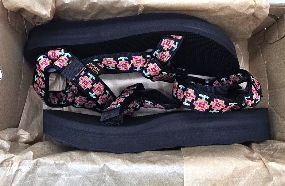 Teva Midform Universal Platform Sandals Womens Size 7 Bloom Cherries Jubilee