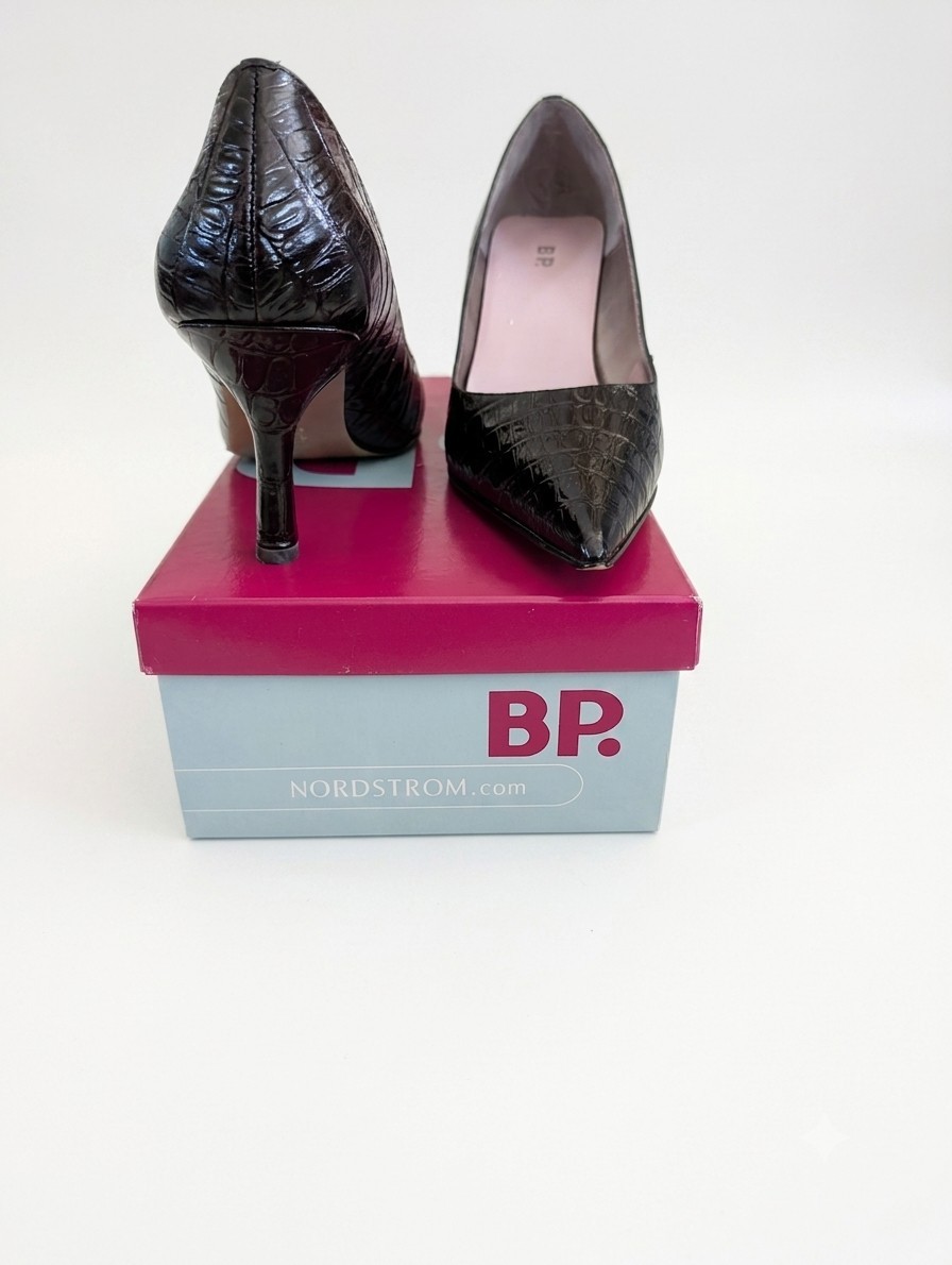 Y2K BP. Melrose Brown Croc Embossed Leather Pointed Toe Kitten Heels