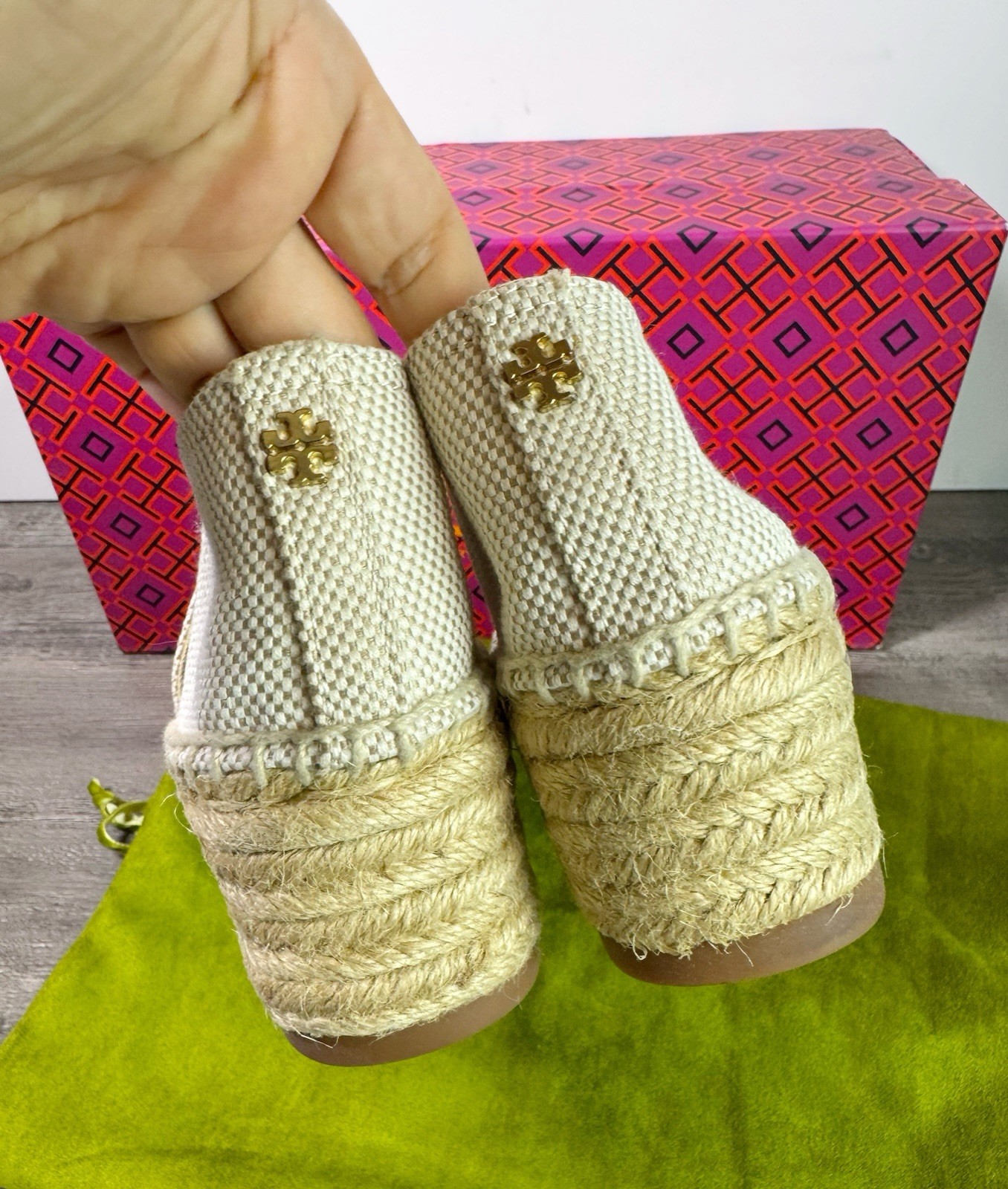 Tory Burch Sz 8M Catalina Wedge Espadrille in Natural Tan Closed Toe Sandal $235