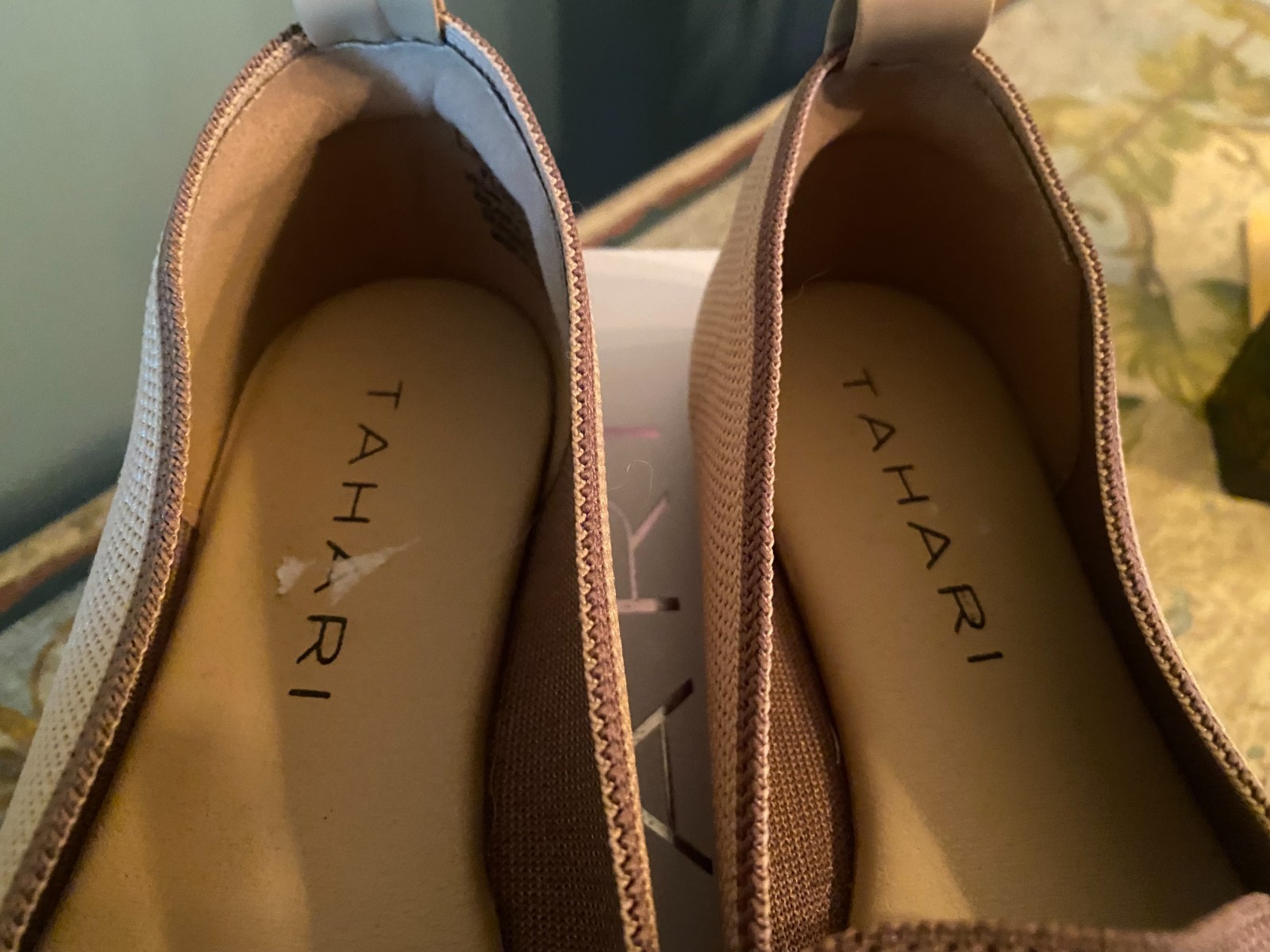 NWOB TAHARI «FLORENTINE» Size 8 Tan & Brown