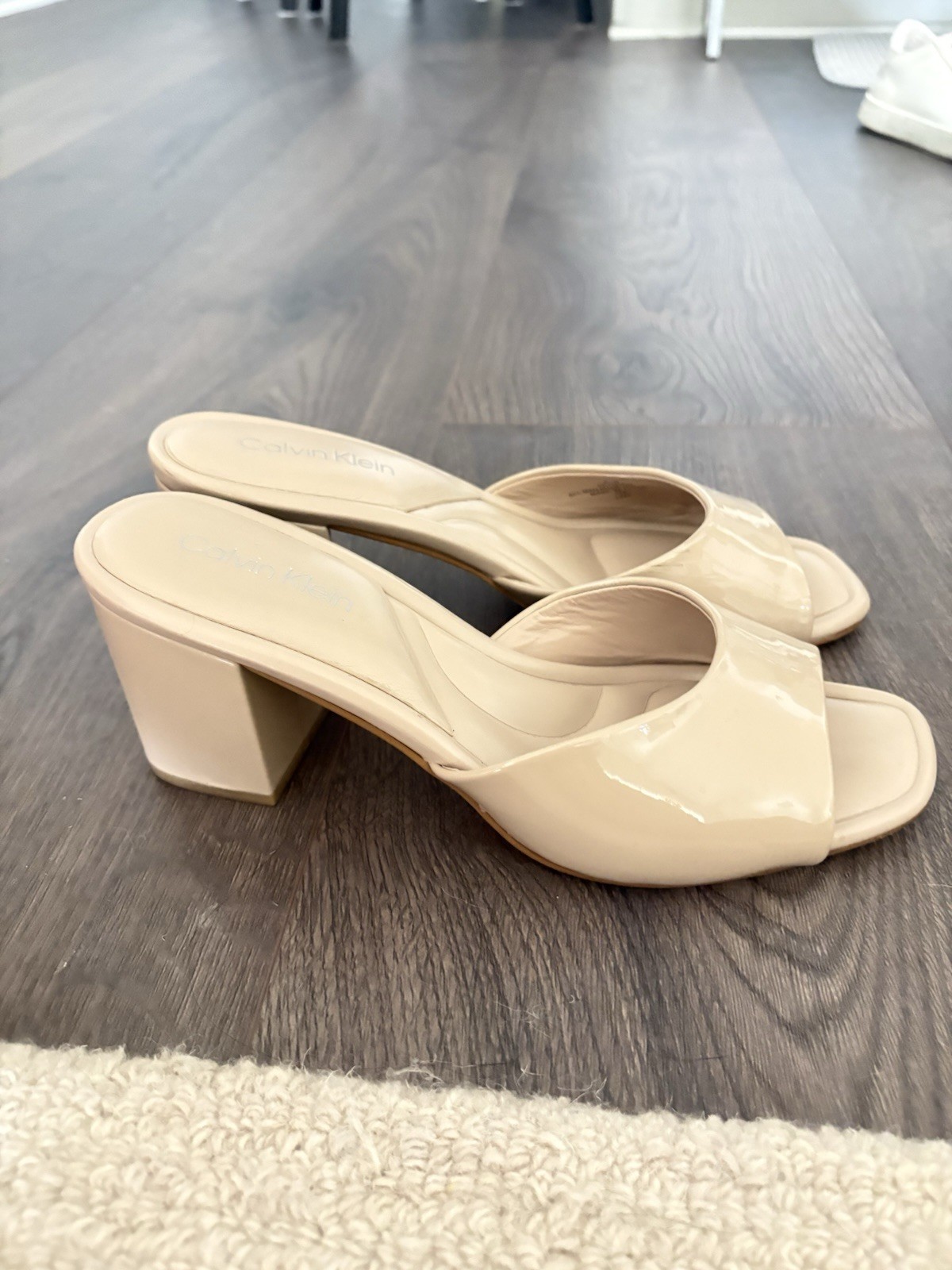 Calvin Klein Women’s Nude Heels Patent