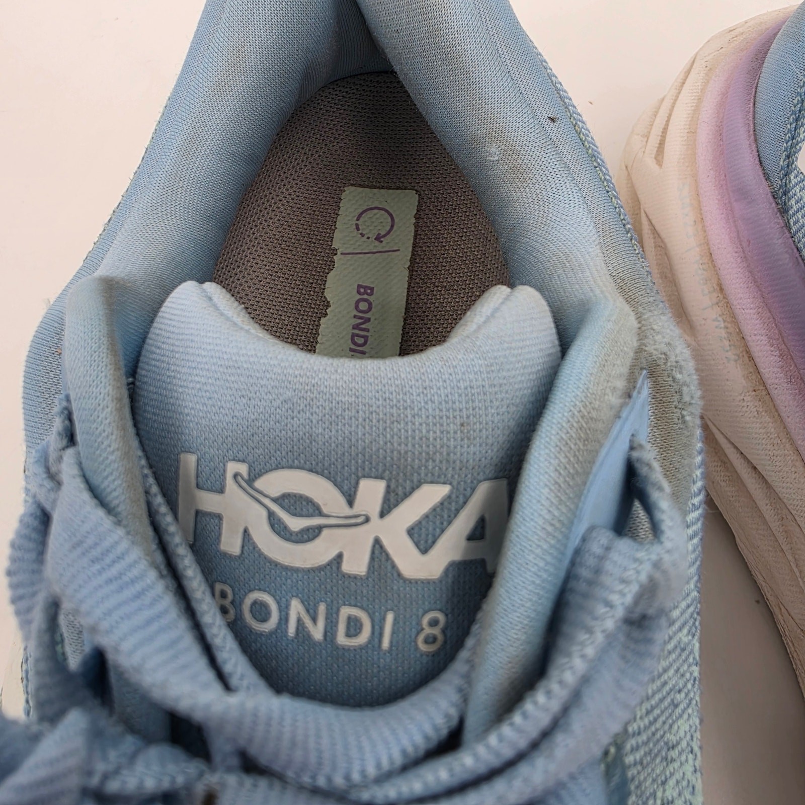Hoka One One Bondi 8 Women’s 8.5 B Running Shoes Airy Blue / Sunlit Ocean ABSO