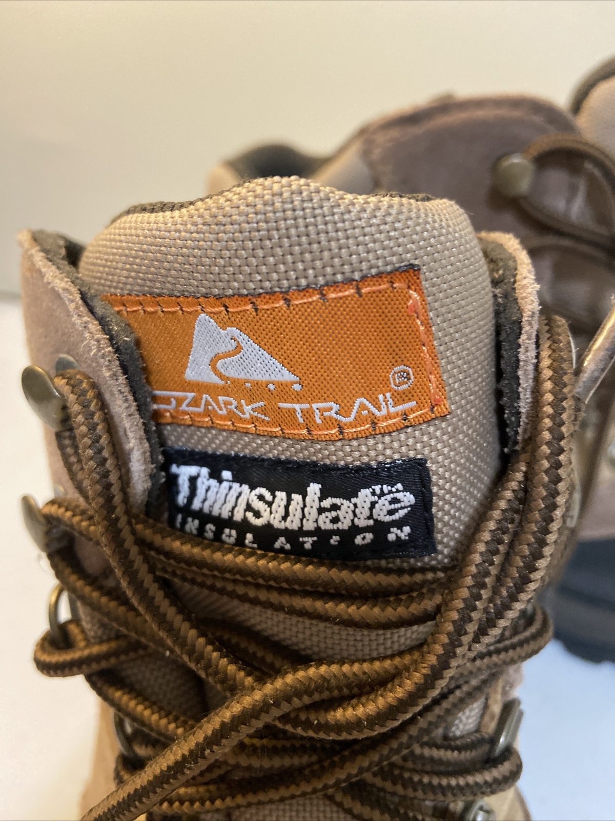 Ozark Trail Womens Eagle Duck Boots Lined Thinsulate Leather Sz 11 Warm Nice