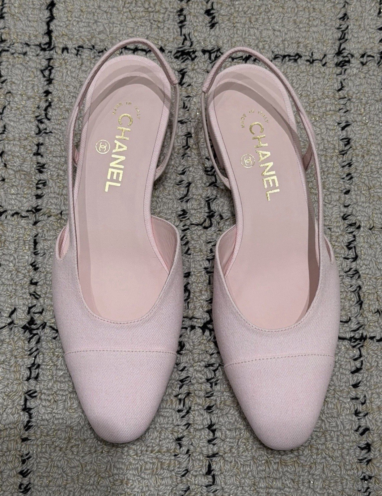 BNIB NEW Chanel 26S Pink Denim Sling Back Flats 38 – Celebrity Must Have