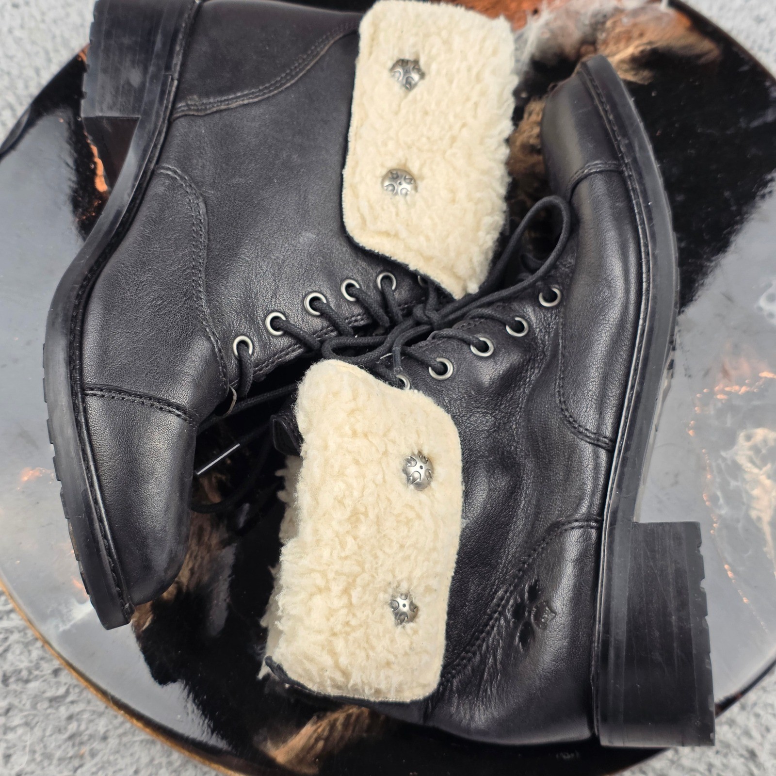 Patricia Nash Leather Ankle Boots Women Lia 2 size 7 Black Shearling Trim Lace