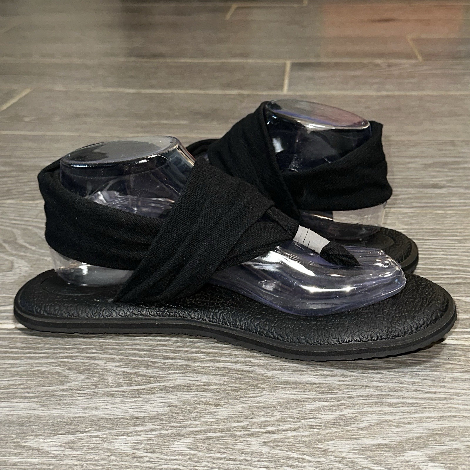Sanuk Yoga Sling 2 Thong Sandals Women’s 8 Black Knit Fabric Slingback Casual