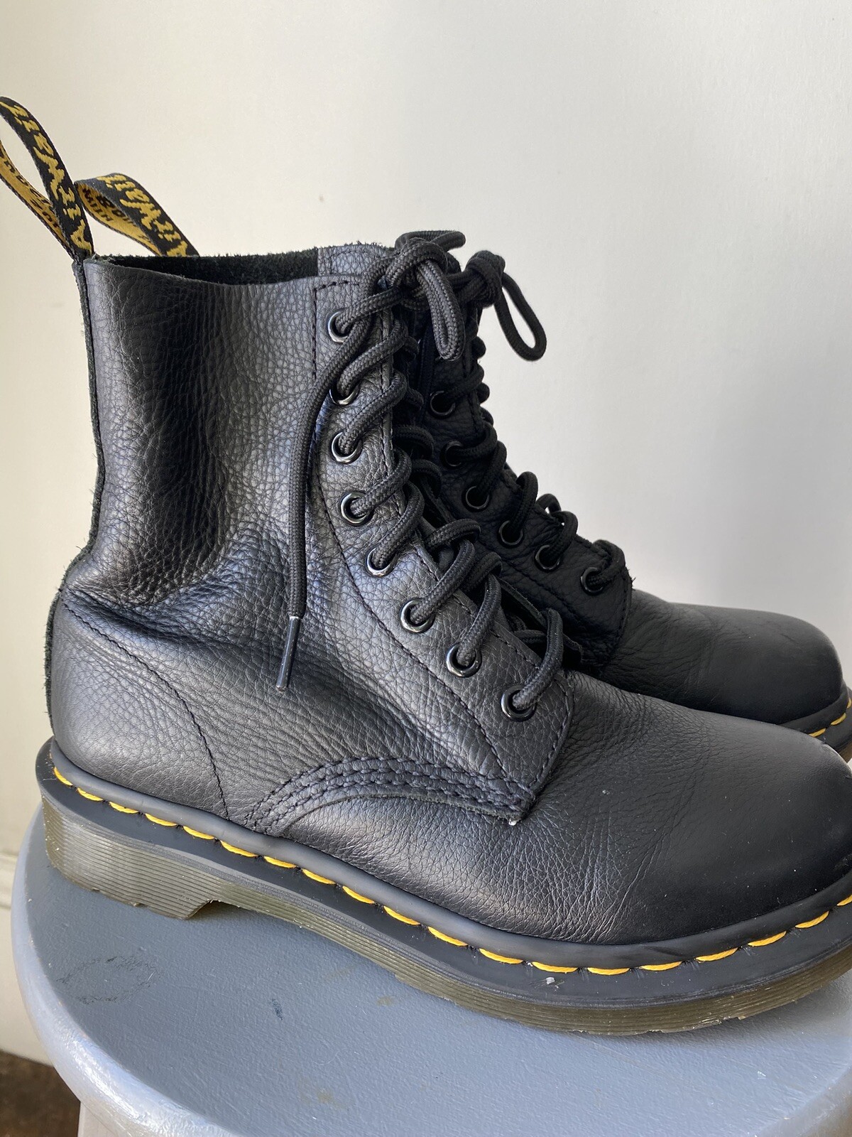 Doc Marten Boots 1460 Pascal Leather Women’s Size US 6 Black