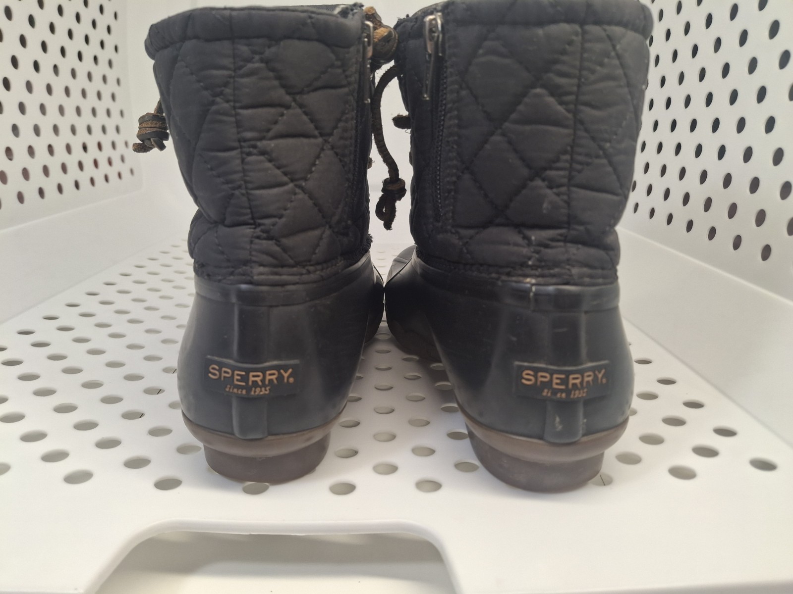 Sperry Women’s Saltwater Quilted Duck Boots Size 6 Black Waterproof