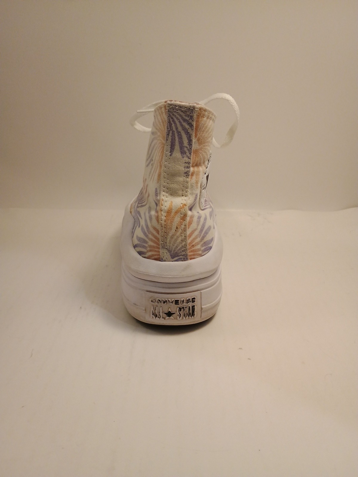Converse Floral Palm Women’s Size 10 2.5in Platform High Top Sneakers