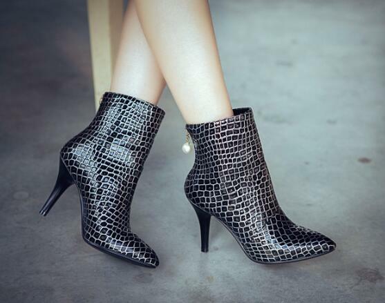 Women Elegant Real Leather Short Boots Back Zipper Pointed Toe Ankle Boots Shoes