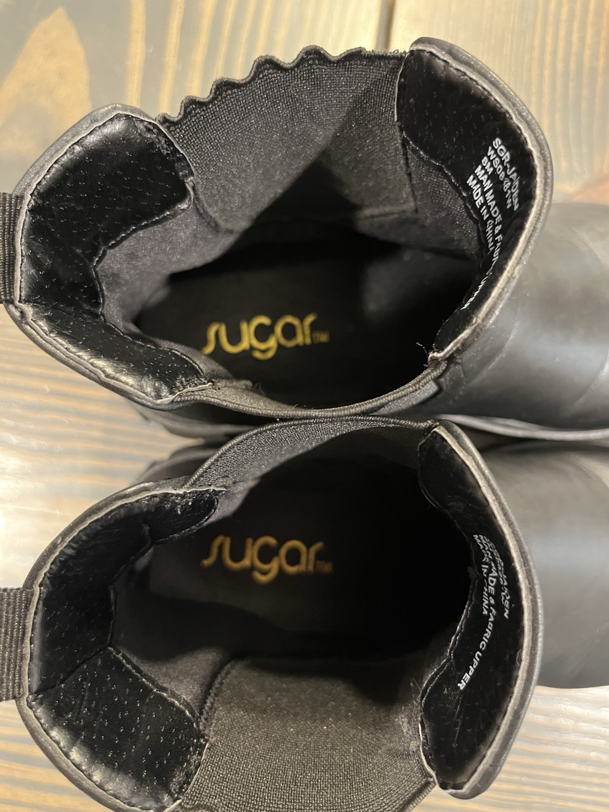 Sugar Jaiden Chelsea Black Slip-on Ankle Boots (Women’s Size 8) Great Condition!