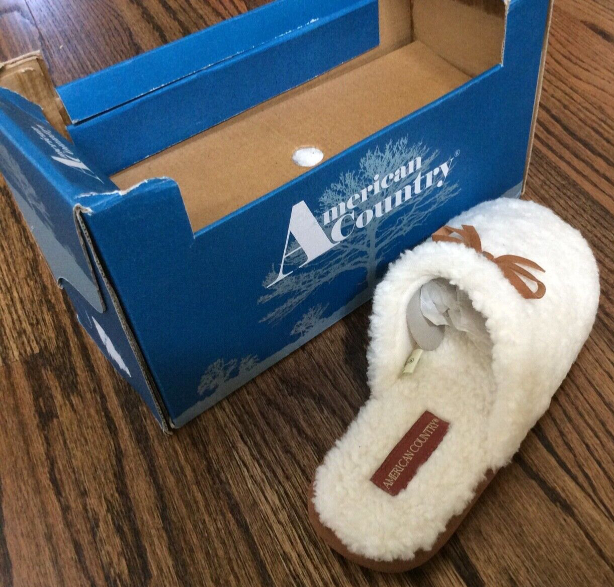 Noslip shoes made USA no Slip slippers SZ 9-10 American Country comfy white