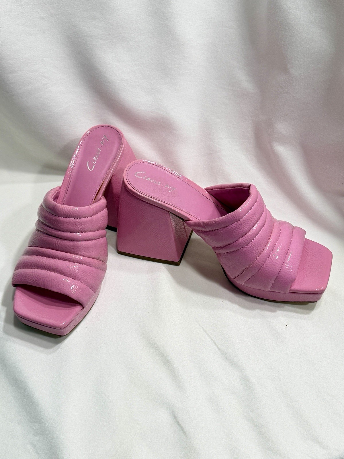 Circus By Sam Elderman Size 6.5 Pink Slide Sandals Barbie Bubblegum Pink
