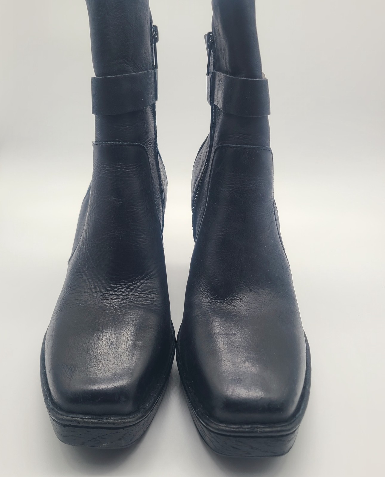 Born Platform Black Leather 10 Chunky Heel Biker Moto Booties Bratz Whimsigoth