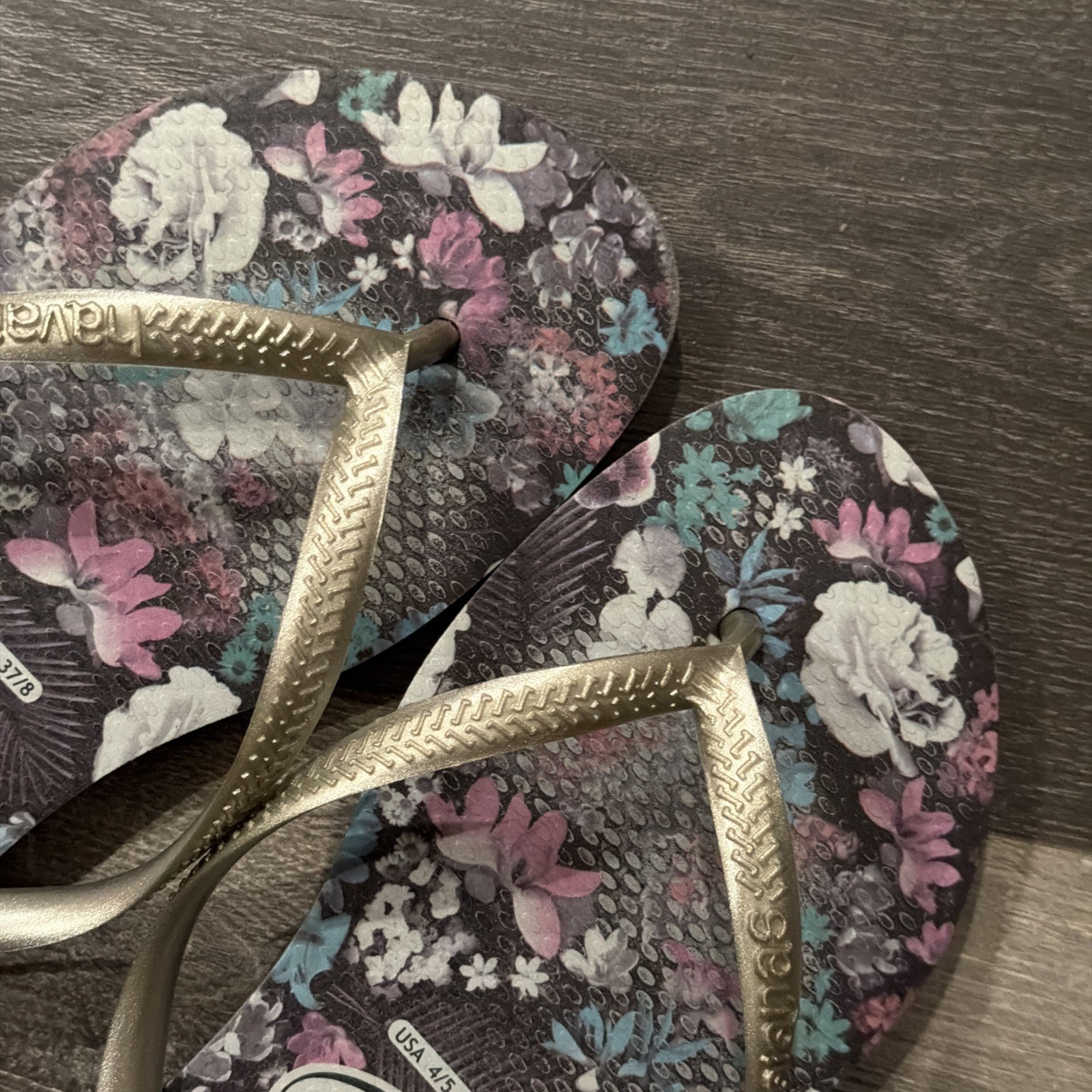 Havaianas Slim Flip Flops•Floral•35-36•USA 4/5•EUR 37/8•Womens•Kids•Sandals•pool