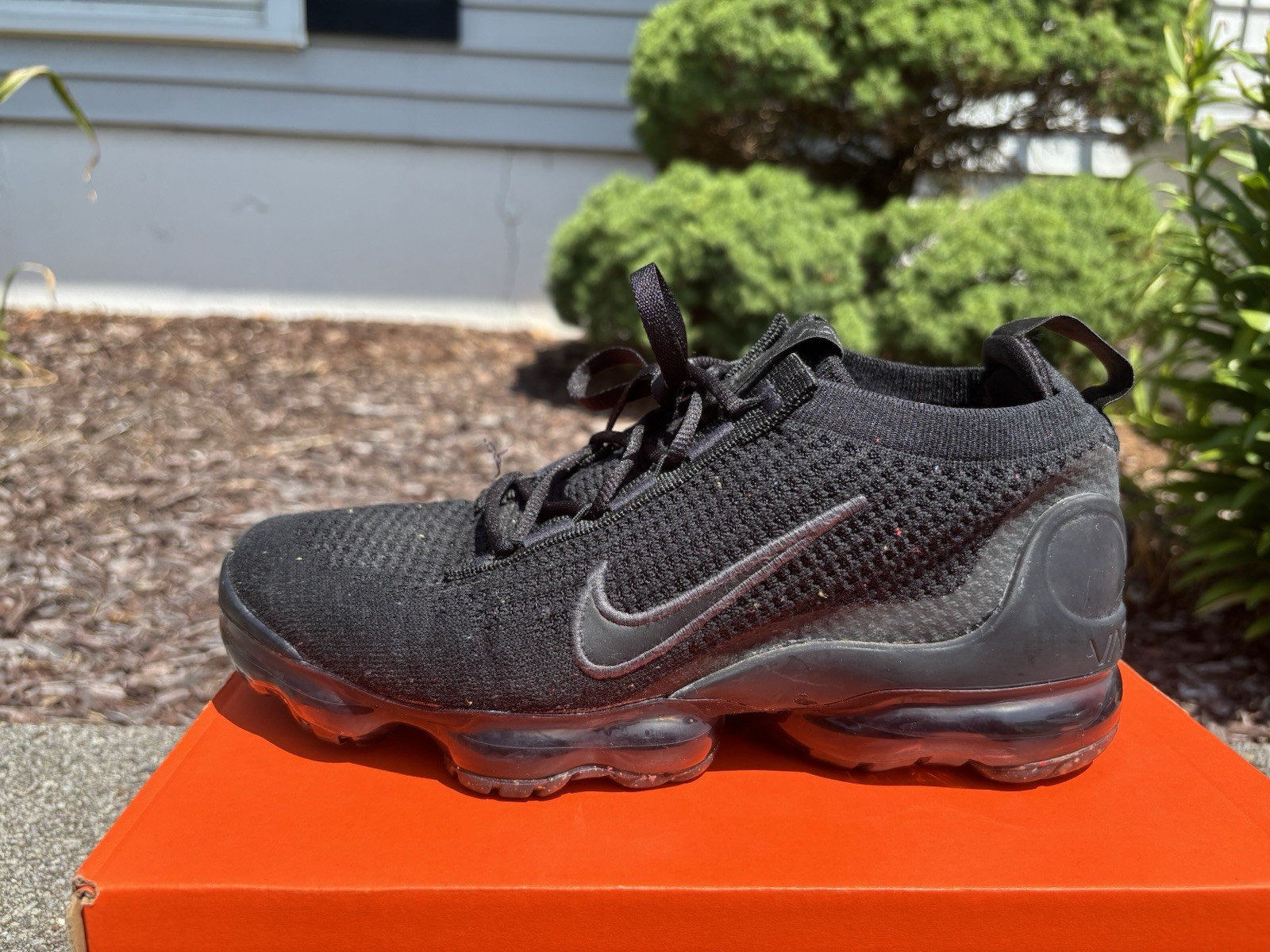 Nike Air VaporMax 2021 FK Black Running Shoe Athletic Sneakers Sz 6.5Y / Women 8