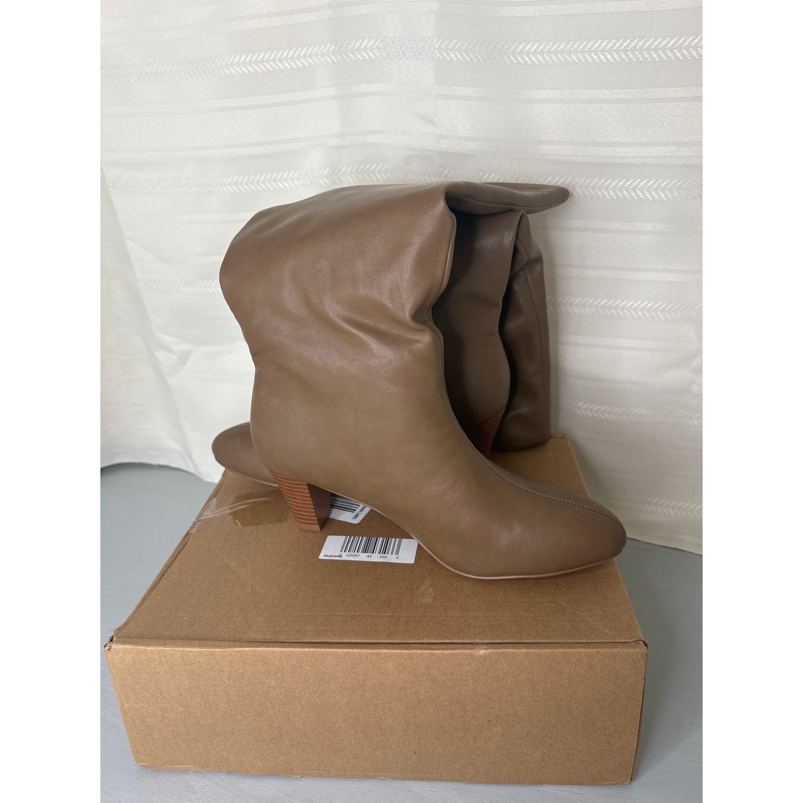 Journee Collection Jovey Tru Comfort Foam Pull On Almond Toe Boot Taupe Size 7