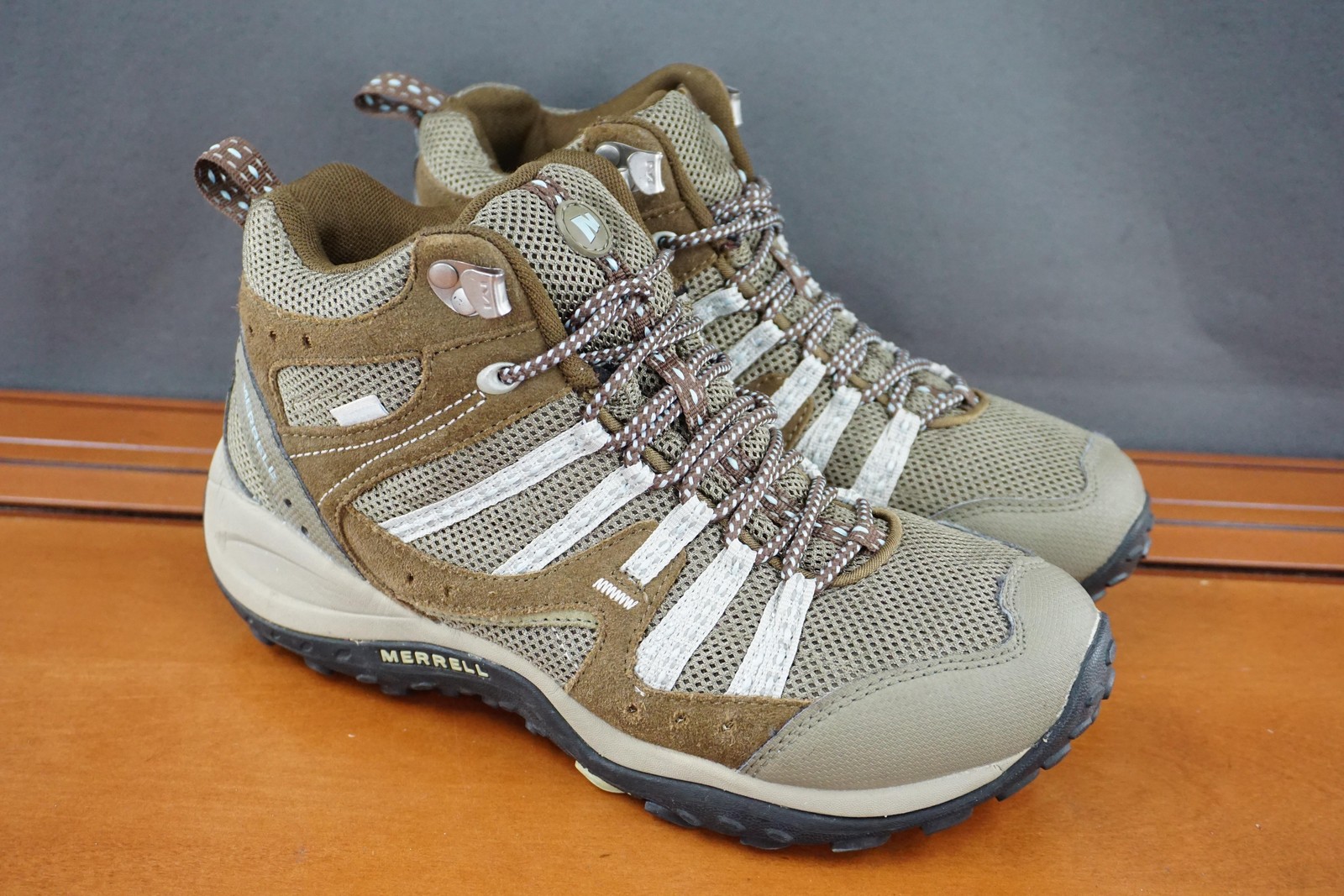 Merrell Payette Hiking Shoes Womens 8 Brown Waterproof Suede Mesh Trail Sneakers