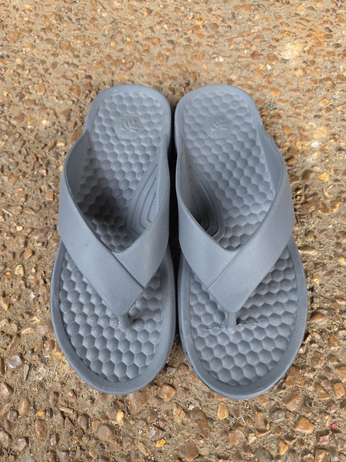 Joybees Unisex Casual Flip Flop Solid Grey Sz M 8 Wm 10