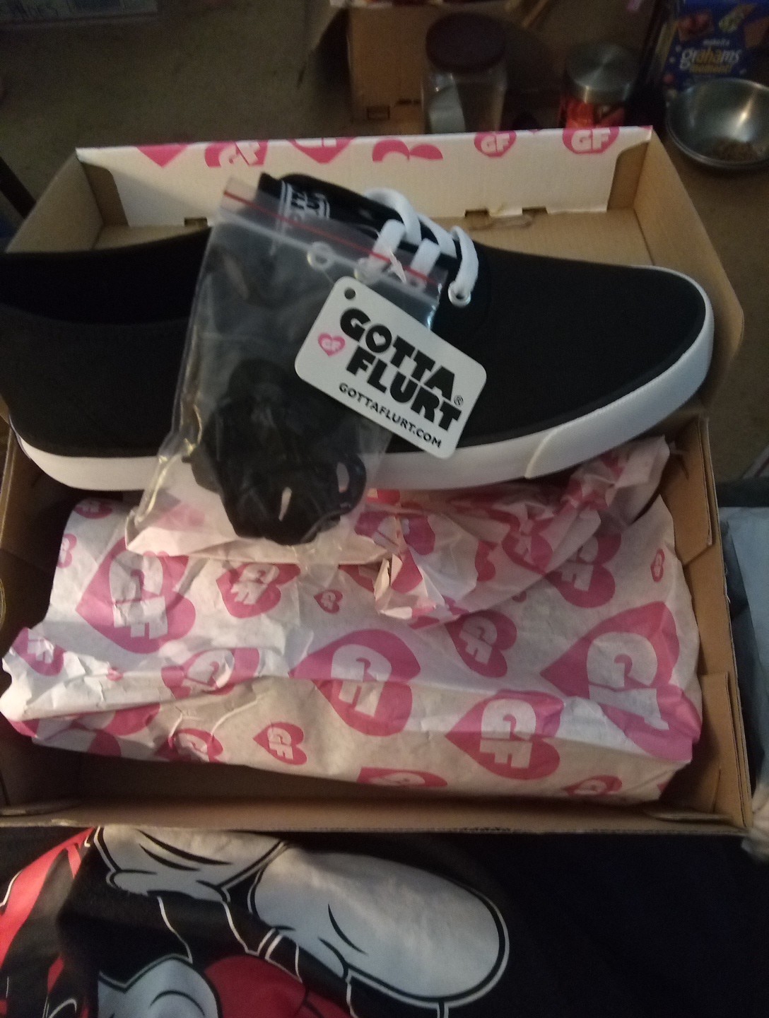 Gotta Flurt Sneaker Shoes Size 9