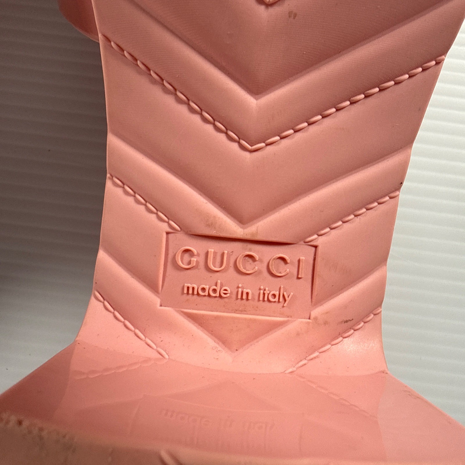 GUCCI PINK RUBBER SLIDES- 7 1/2-8 sandals