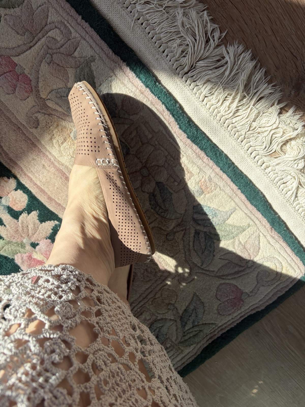 Genuine leather Flats Size 7 Adam Tucker Me Too Barely Worn