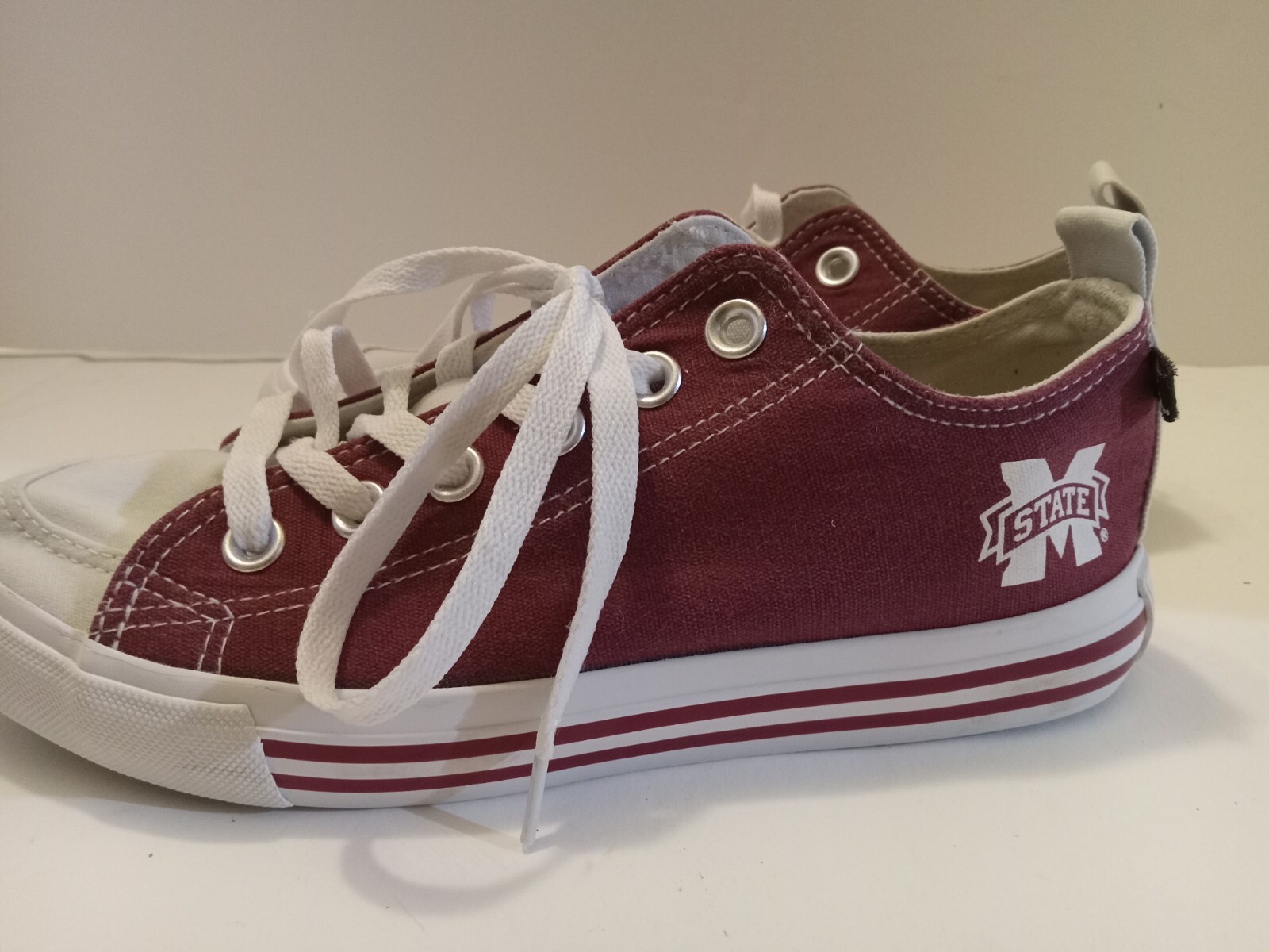 Skicks Mississippi State Womens 7 Low Top Shoes MSU