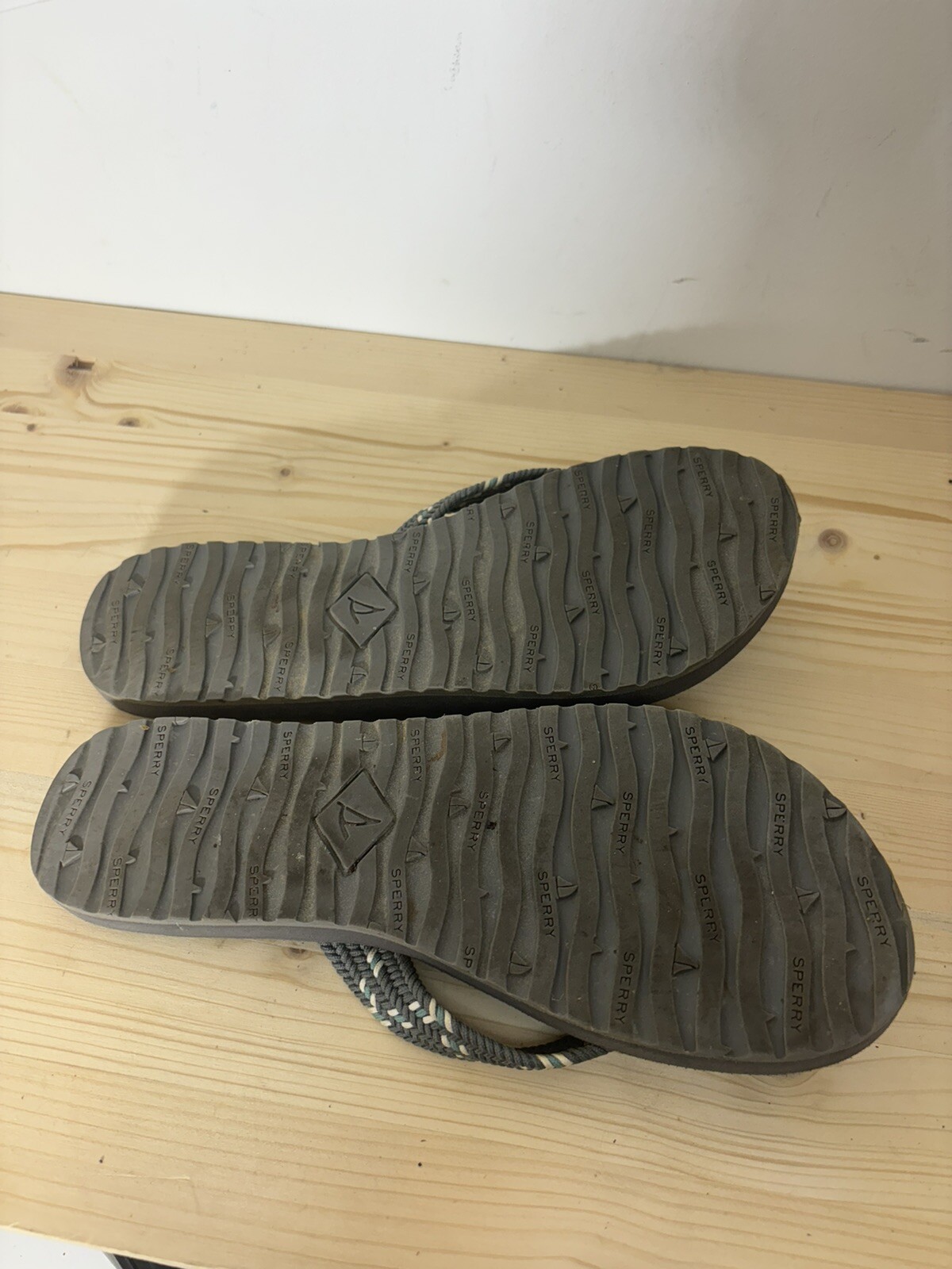 Sperry Women’s Sz 9 Grey Teal Wharf Webbing Flip Flop Sandals S14
