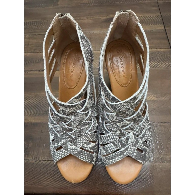 Very Corso Como Sandals 7.5 Grey Excellent Snakeskin Strappy Cage Heel