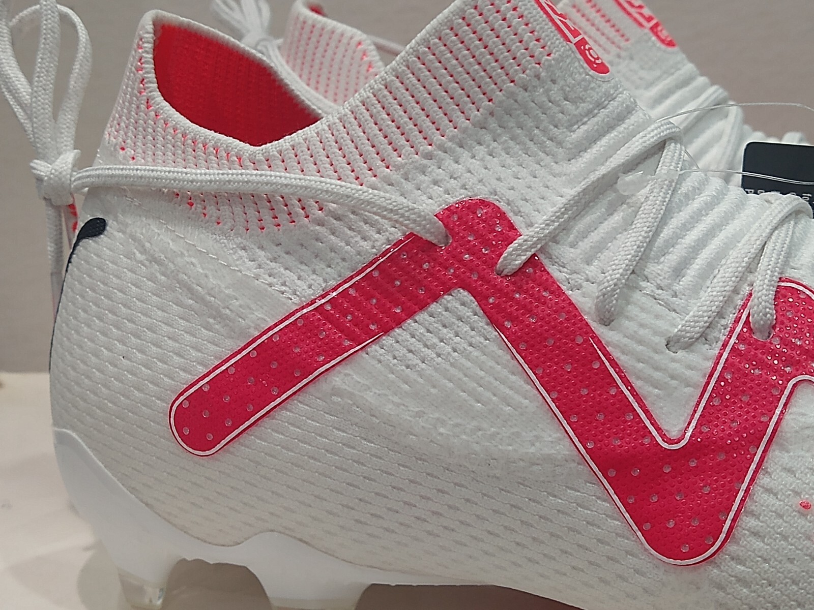 Puma WOMEN’S Future Ultimate FG AG Soccer – Size: 10.5 – 107356 01 – White / Red