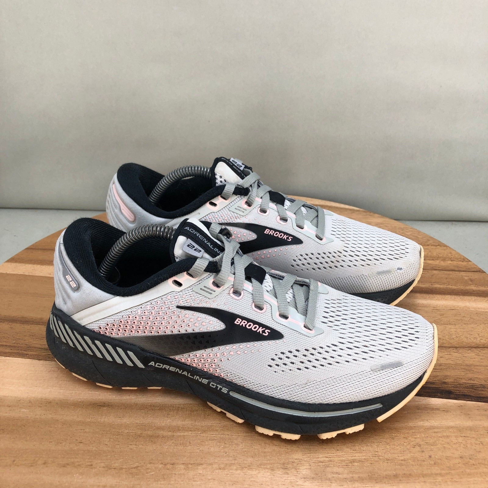 Brooks Adrenaline GTS 22 Womens Running Shoes Gray Pink Size 6 Medium B Cushion