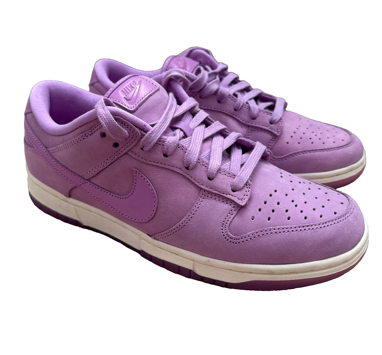 Nike Dunk Low DV7415-500 Sneakers Women’s size 9.5 Rush Fuschia Pink Purple