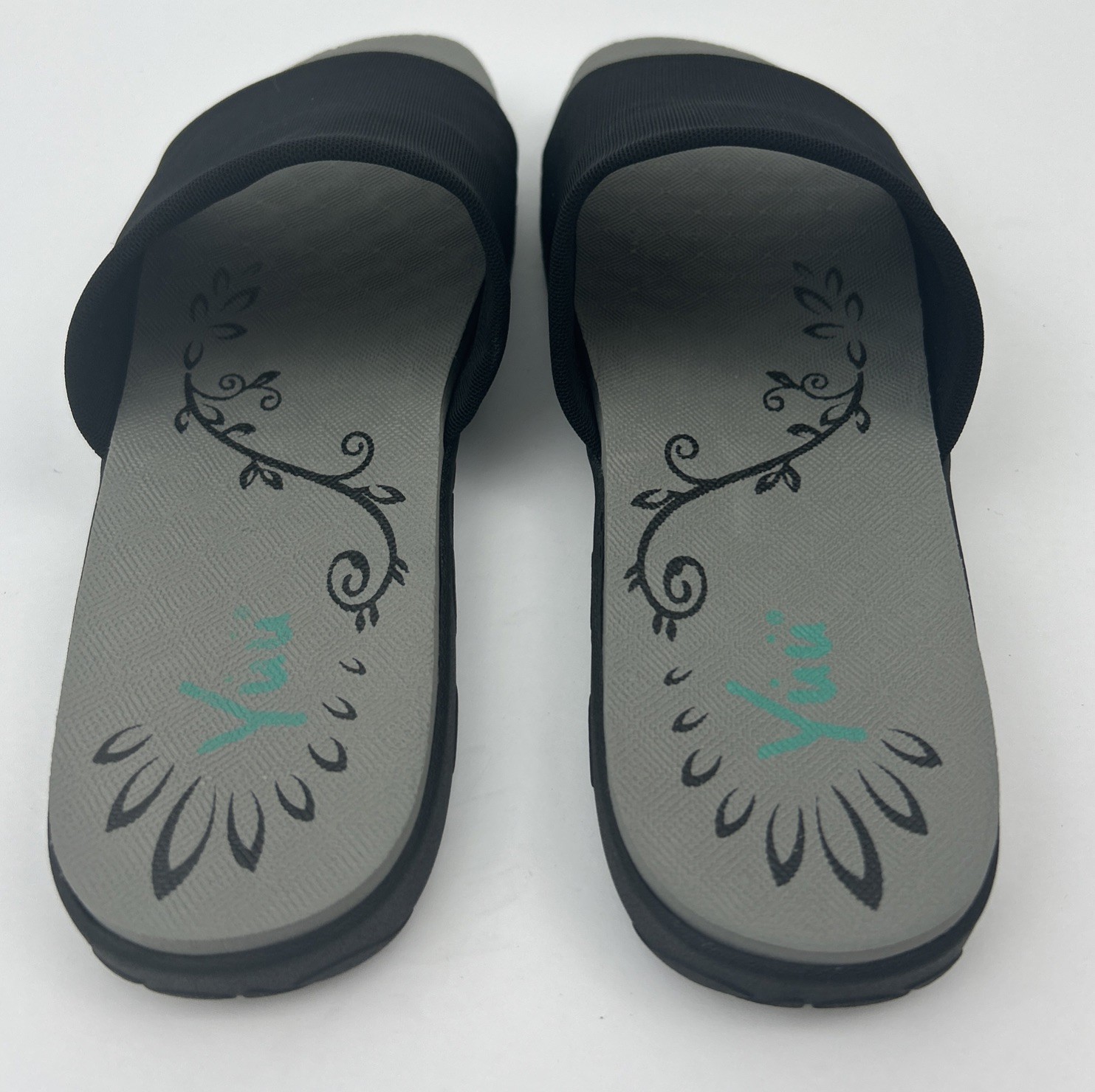 Yuu Casie Women’s Black Slide On Sandals Sz. 11 W